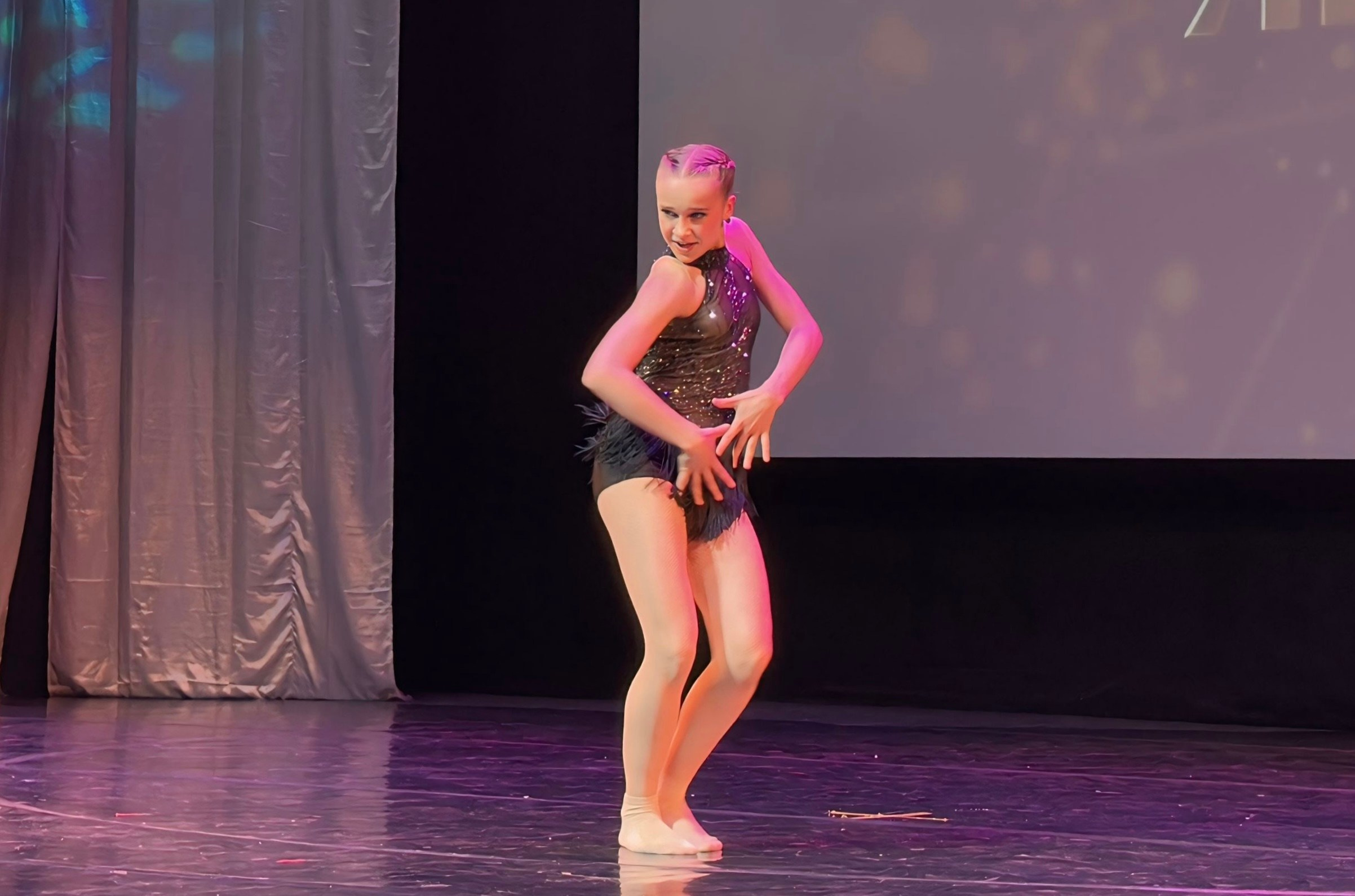 26 апреля, г. Астрахань. Золотое яблочко