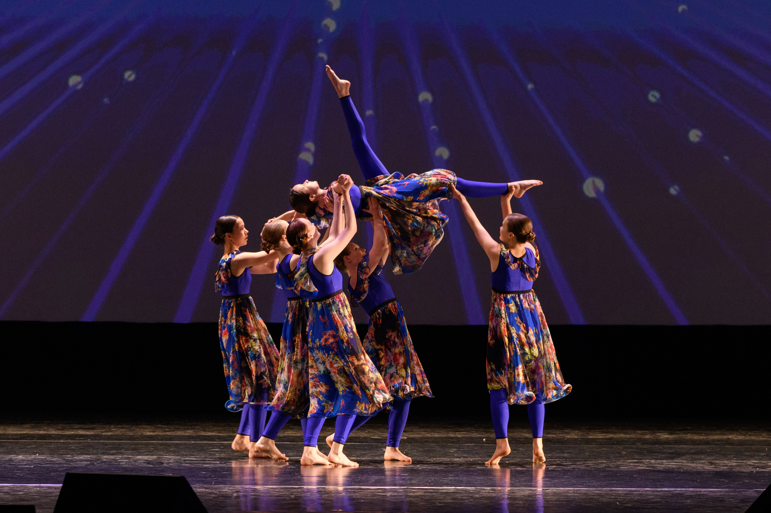 23 апреля, часть 2, БКЗ Октябрьский, г. Санкт-Петербург. Золотое яблочко