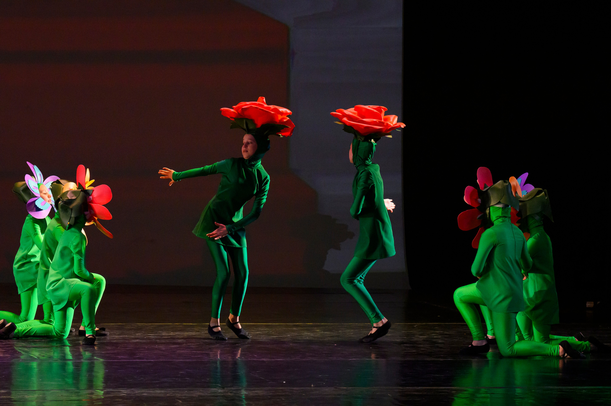 23 апреля, часть 1, БКЗ Октябрьский, г. Санкт-Петербург. Золотое яблочко