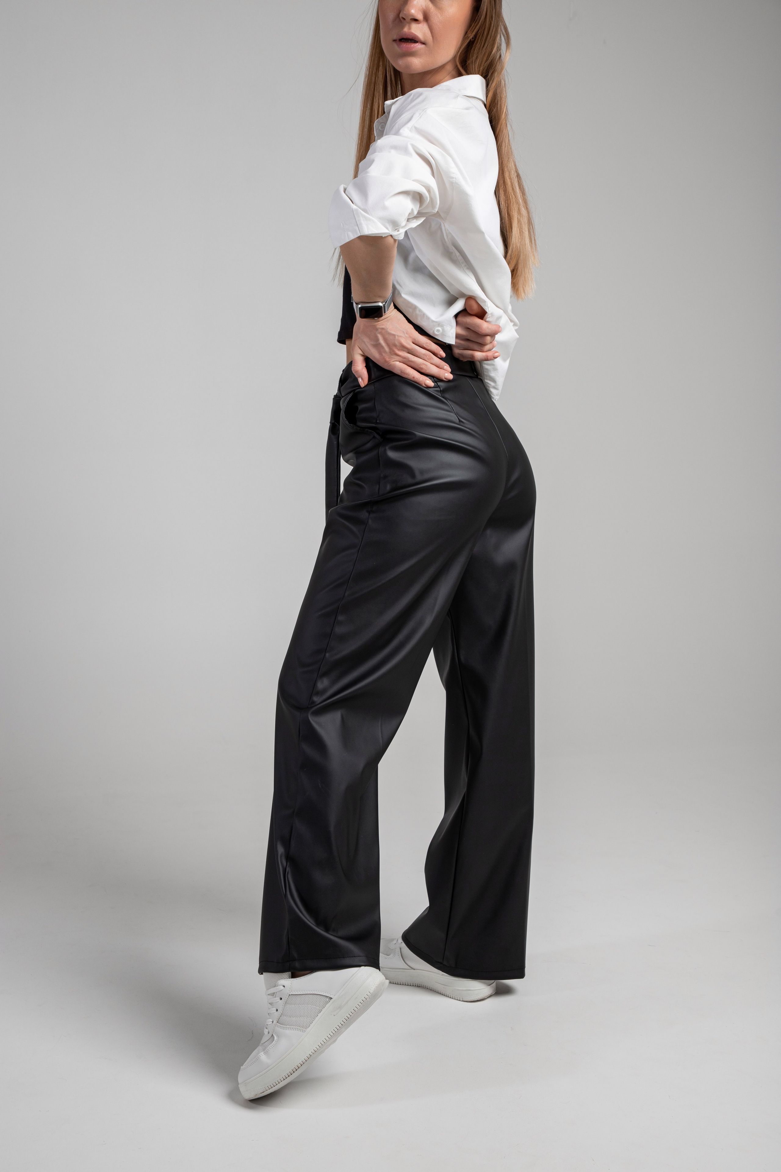 Брюки. Фотограф Денис Лесковский (Тюмень)