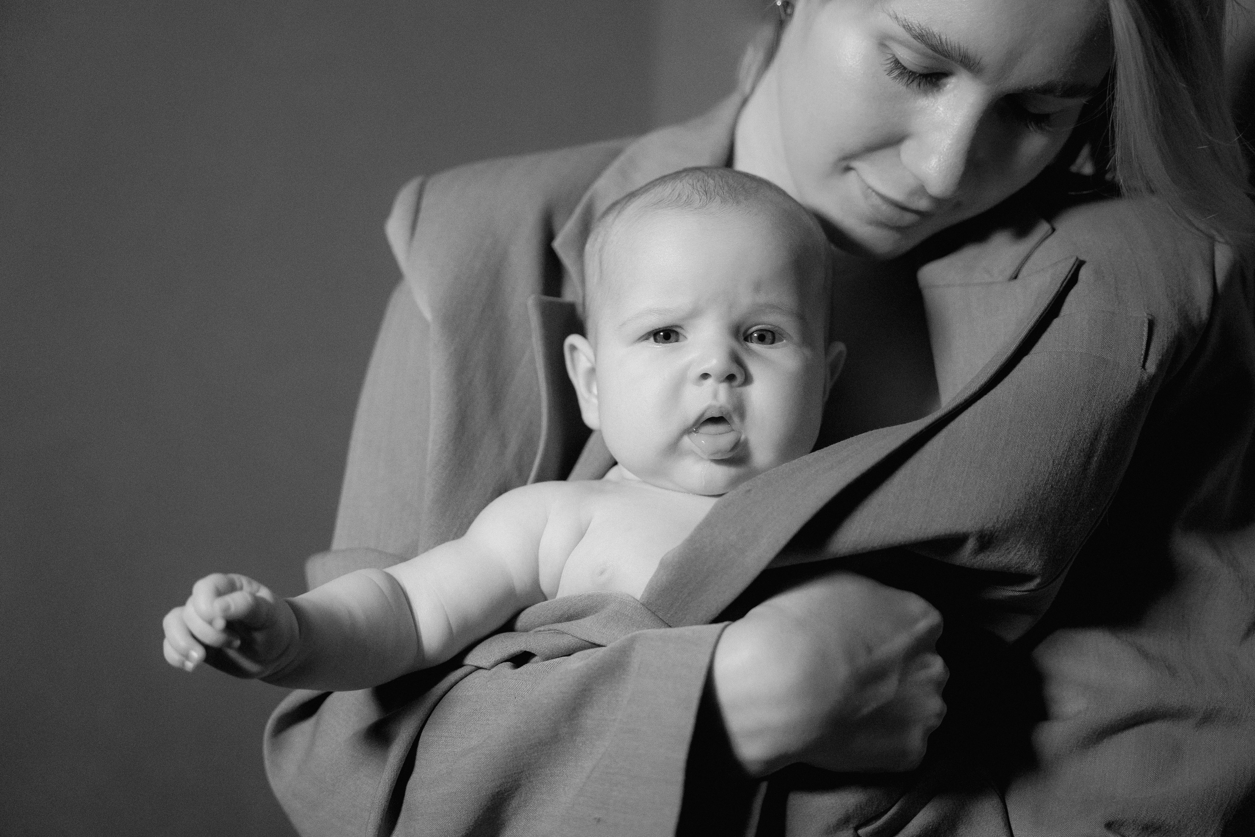 МИР (А) В ОБЪЯТИЯХ МАМЫ. Свадебный и семейный фотограф | Слоним, Гродно| Варя Режа́бек