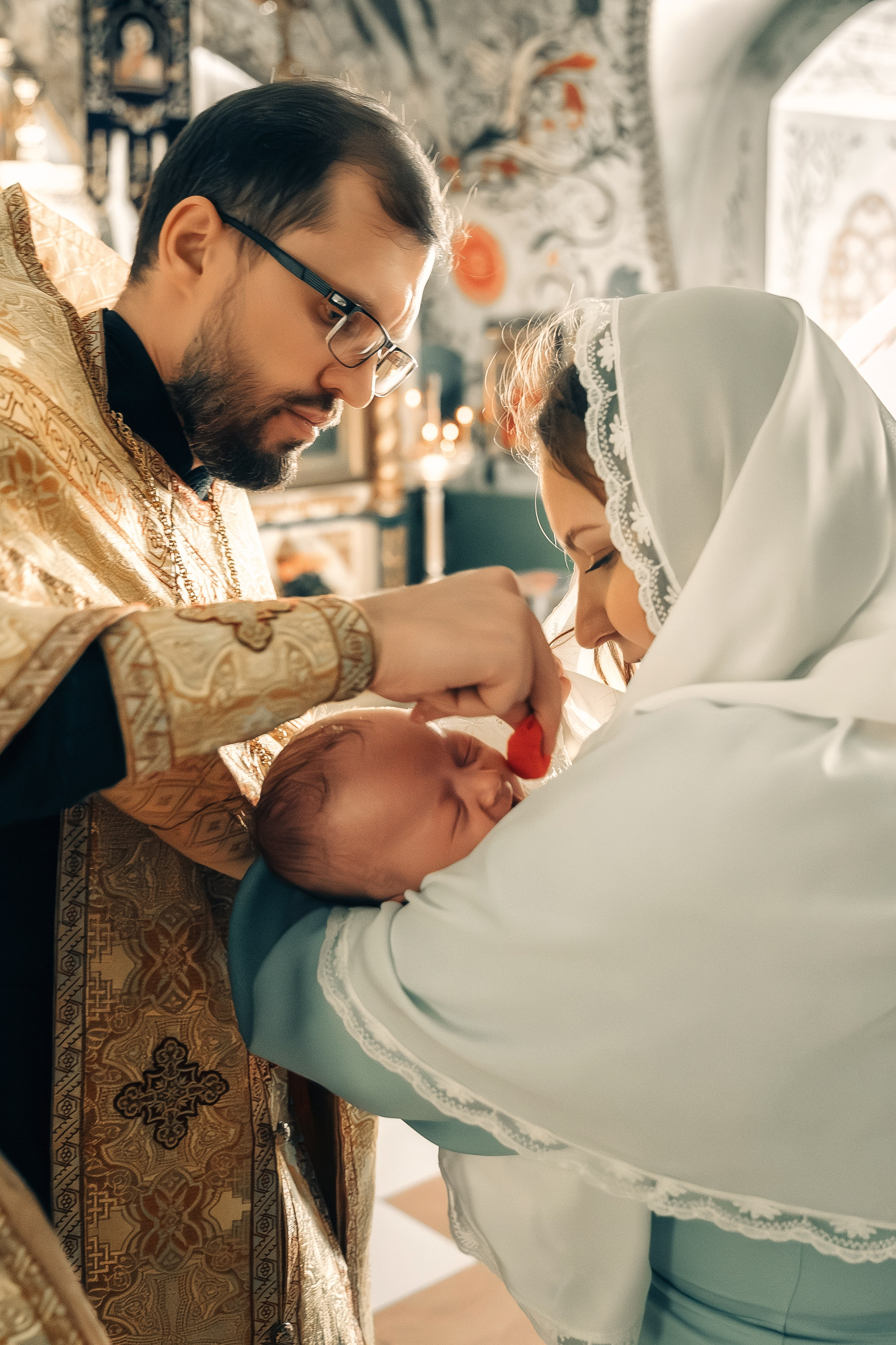 Крещение в церкви Воскресения Христова. Свадебный и репортажный фотограф в Воронеже Роман Янко