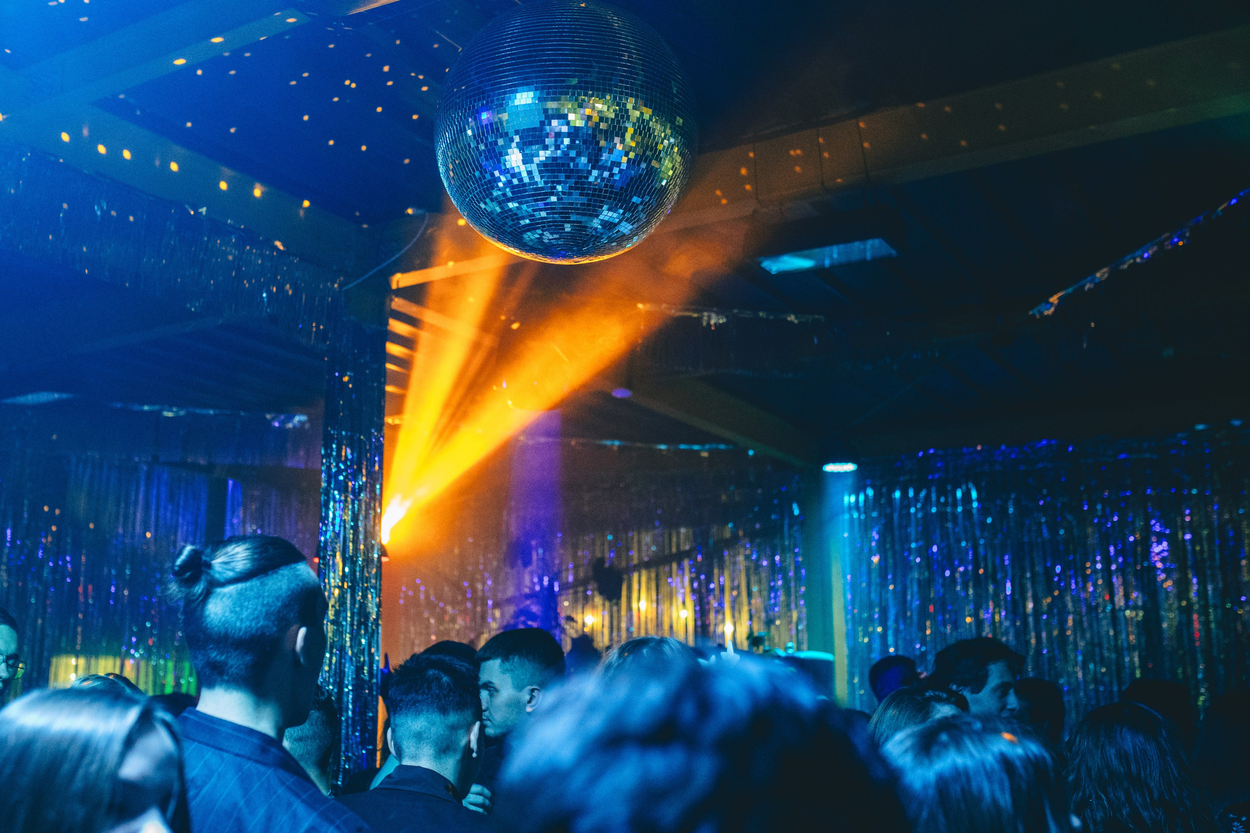 НОВОГОДНЯЯ ВЕЧЕРИНКА 90-х | Парк Культуры. Фотограф в Ставрополе Алина Клочкова