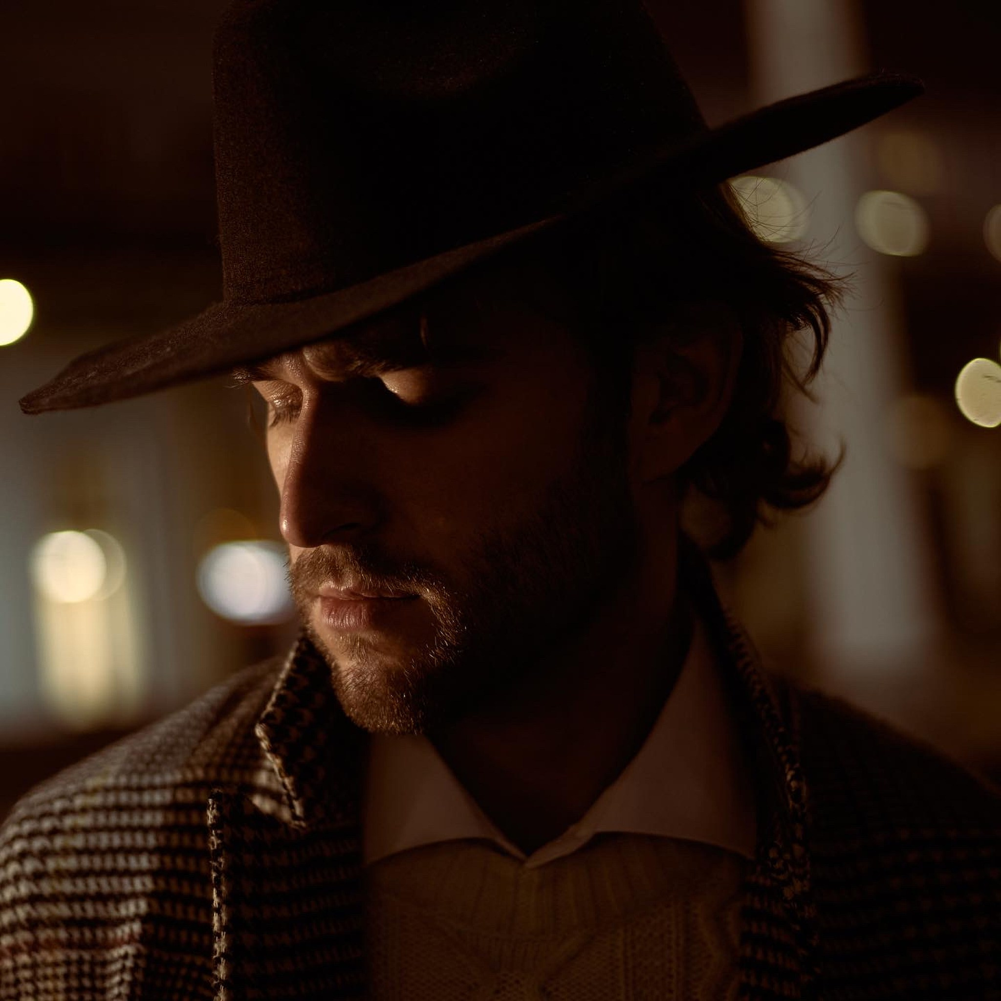 Парень модель. Продакшен г. Москва съемка мужской одежды, мужские модели, фото и видео, организация под ключ