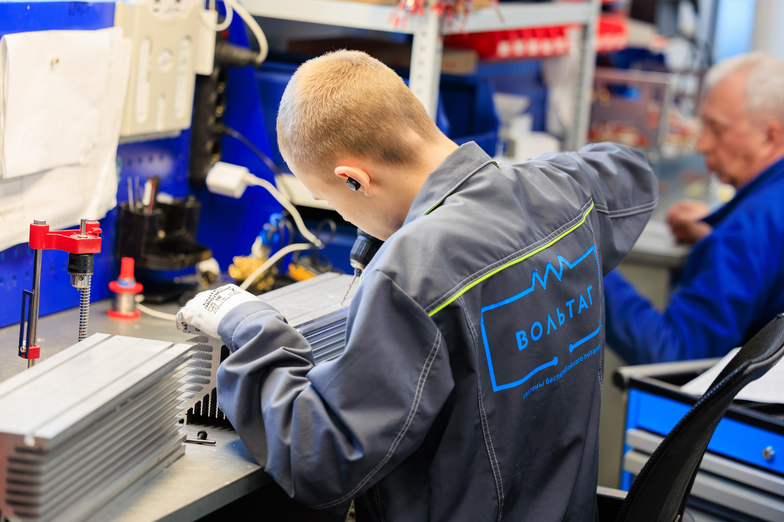 Вольтаг — Экскурсия по производству. Контент для бизнеса в Екатеринбурге Полдень Медиа