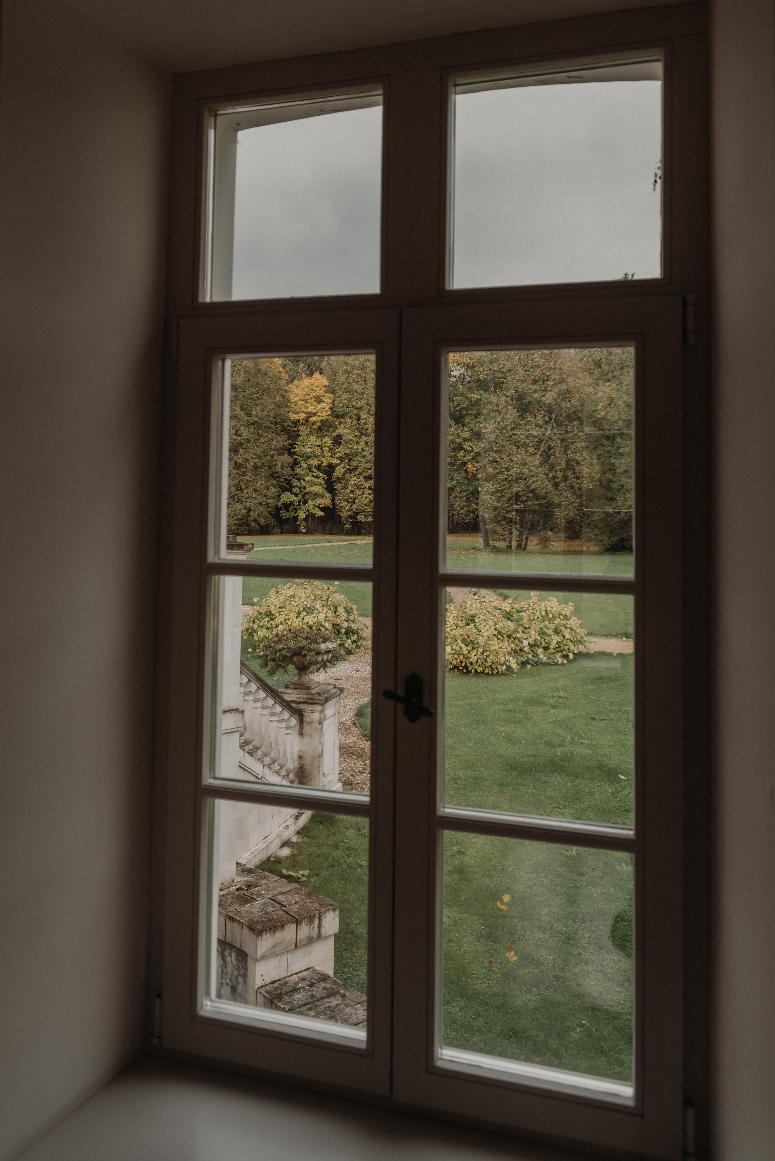 Свадебная фотосессия в Твери в красивой локации в замке в Московской области. Свадебный фотограф в Твери, Москве и Санкт-Петербурге Денисова Екатерина