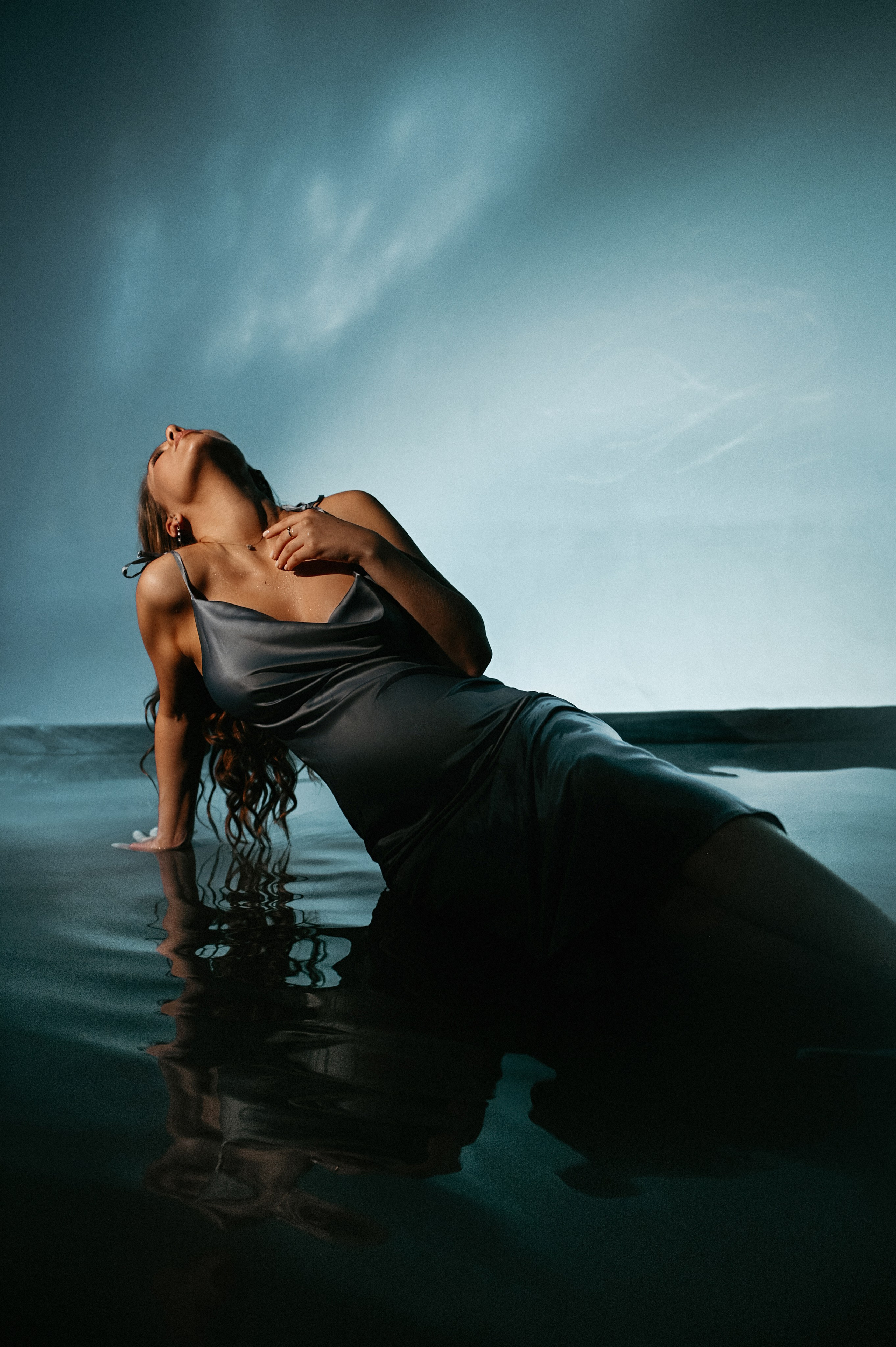 Беременность в фотостудии. Фотограф Виктория Волосникова