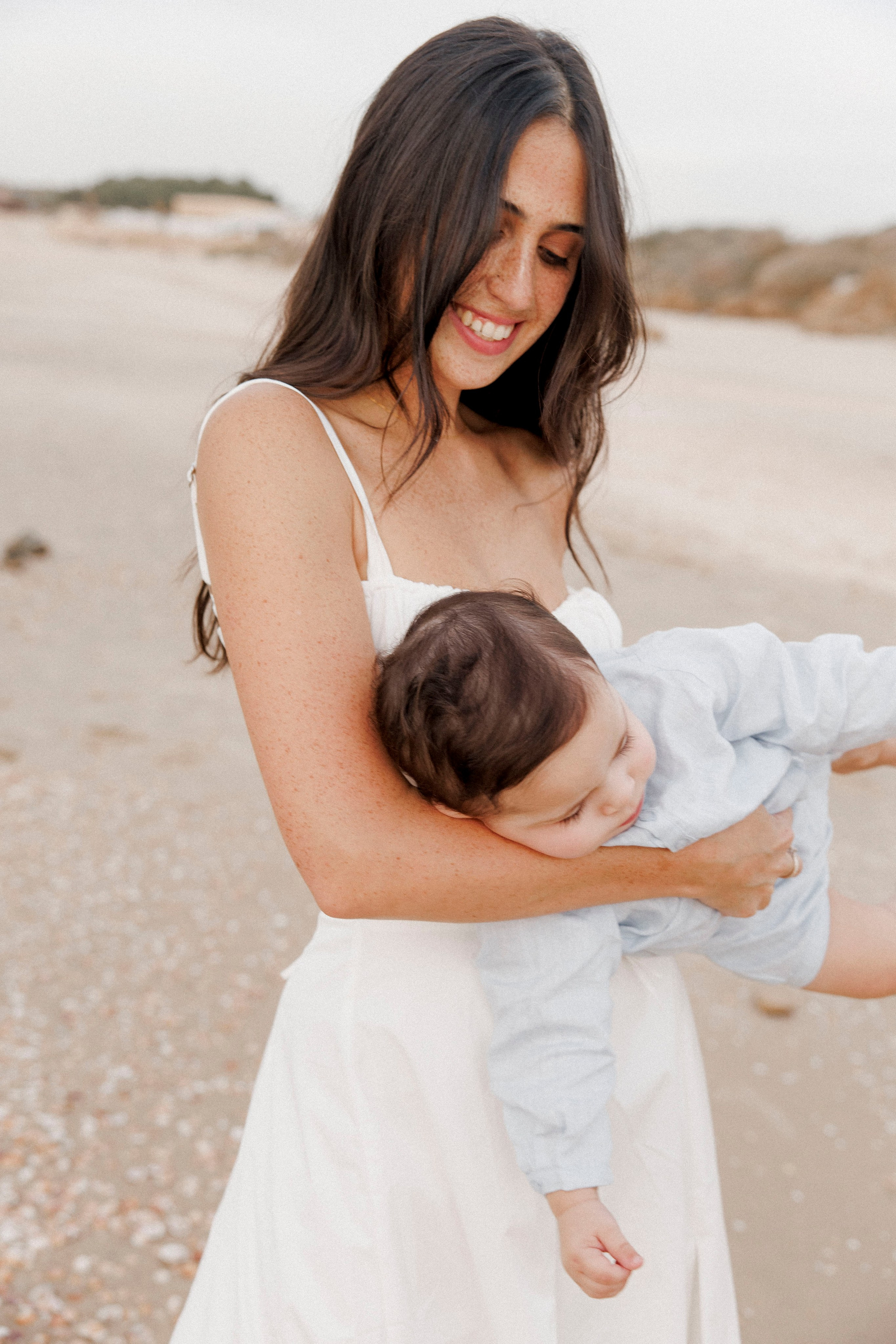 First year family photos near the sea. Главная