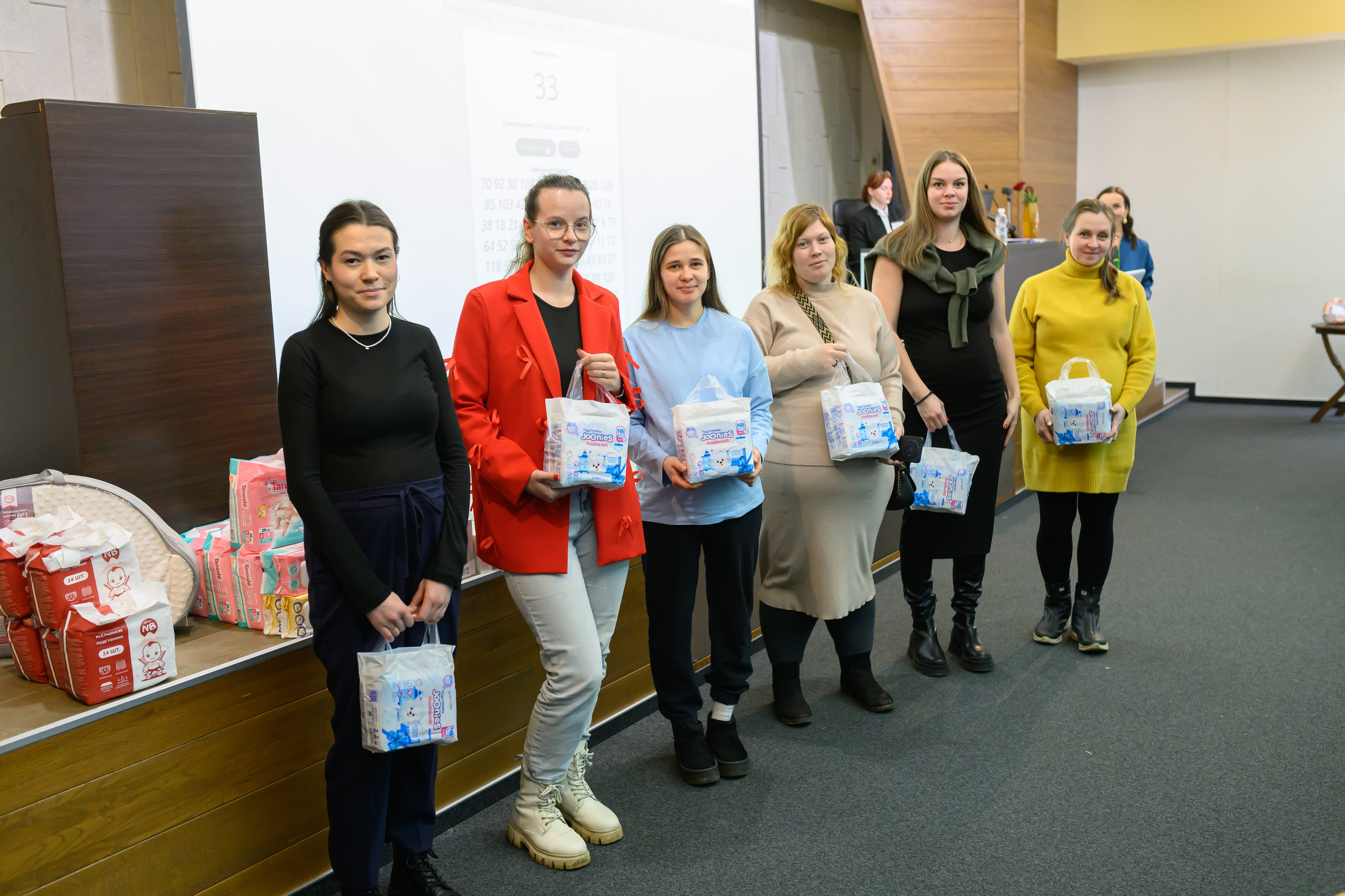 Праздник материнства ноябрь 2025. Профессиональный фотограф Елена Красилина г.Ярославль, г. Рыбинск