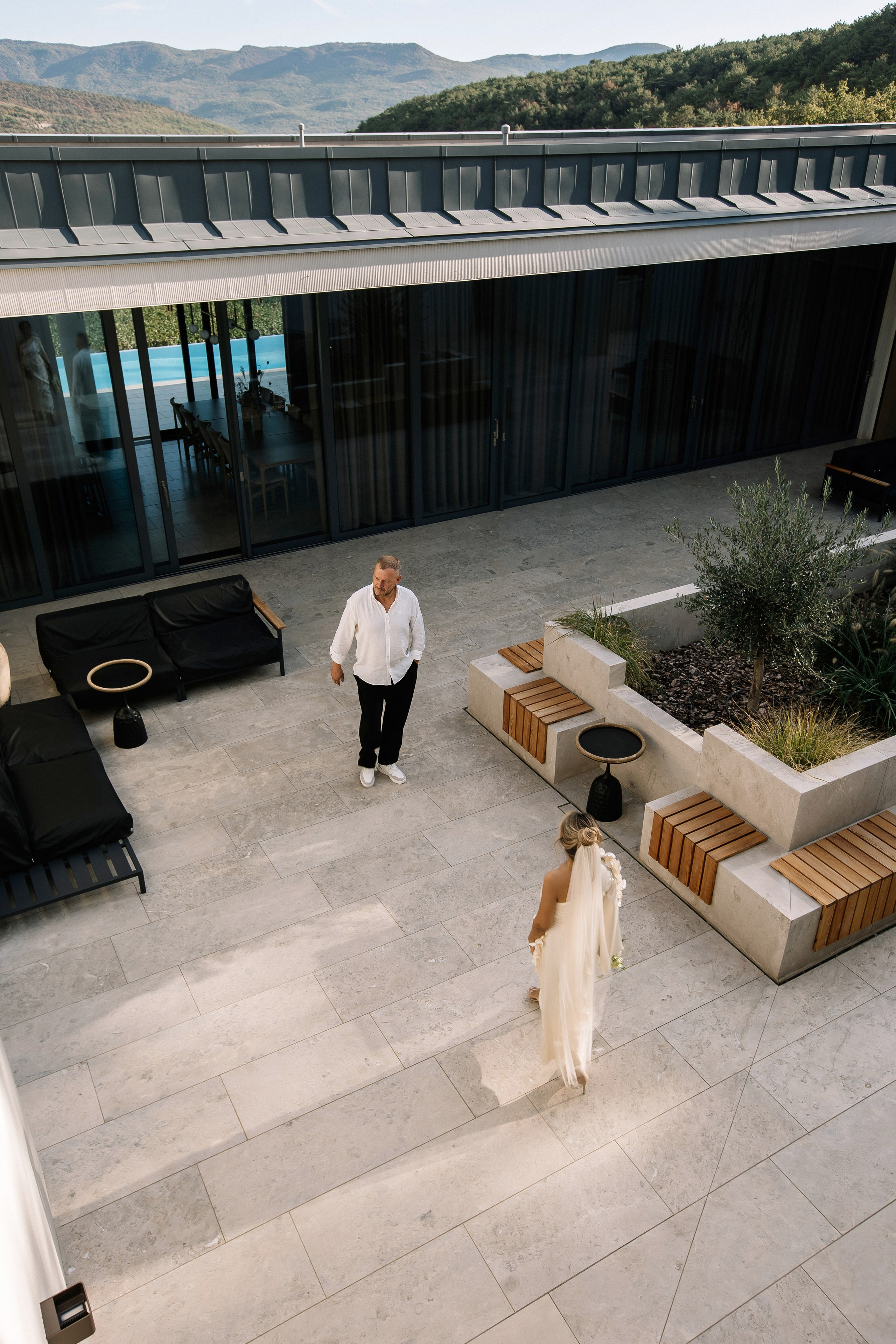 Александр и Гузель. Свадьба для двоих. Винодельня AYA. Фотограф Анна Лейман. Севастополь