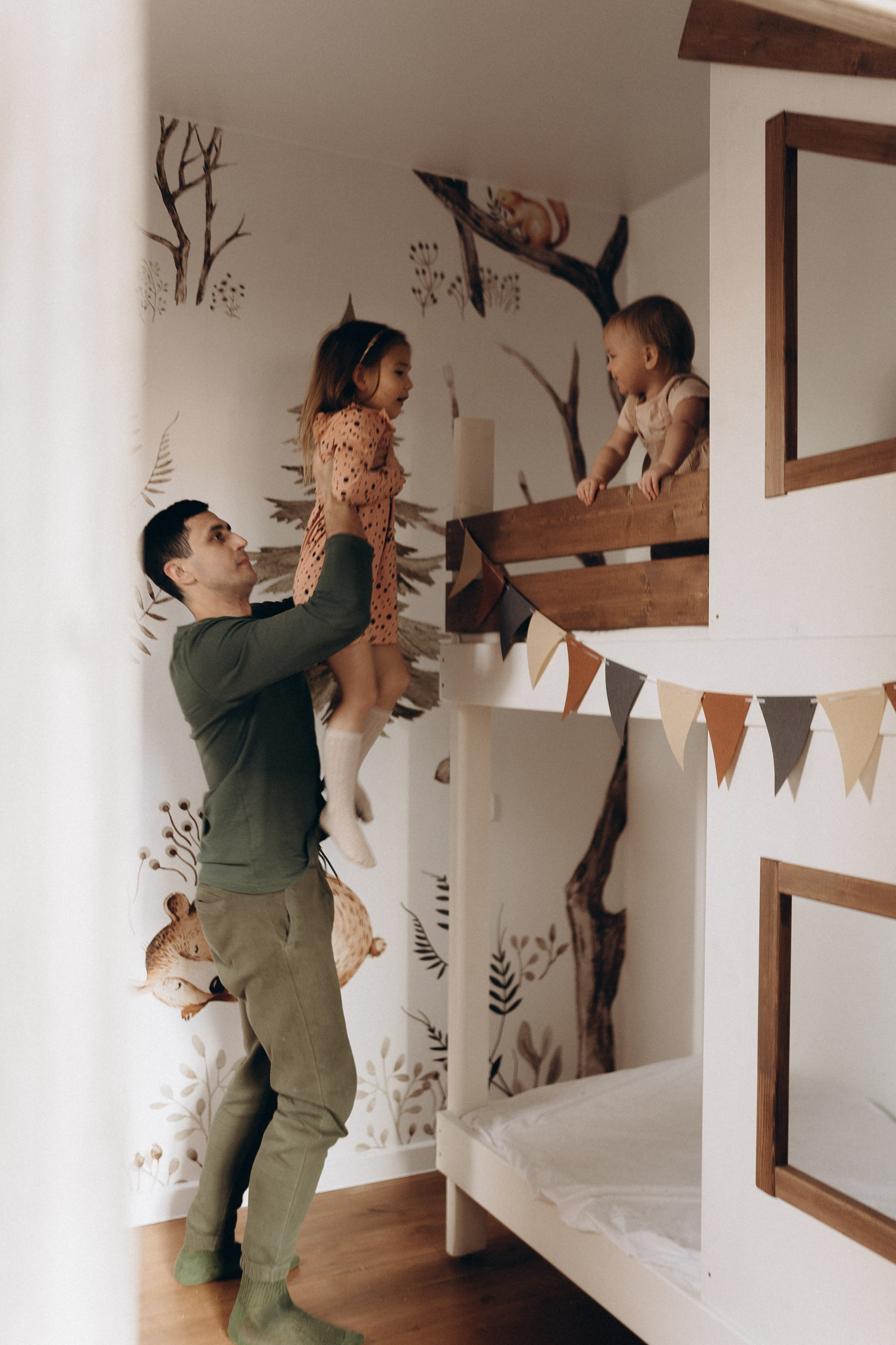 Роззи, Майкл, Лира и Яна. Семейный и домашний фотограф в Уфе Ирина Гарасюта