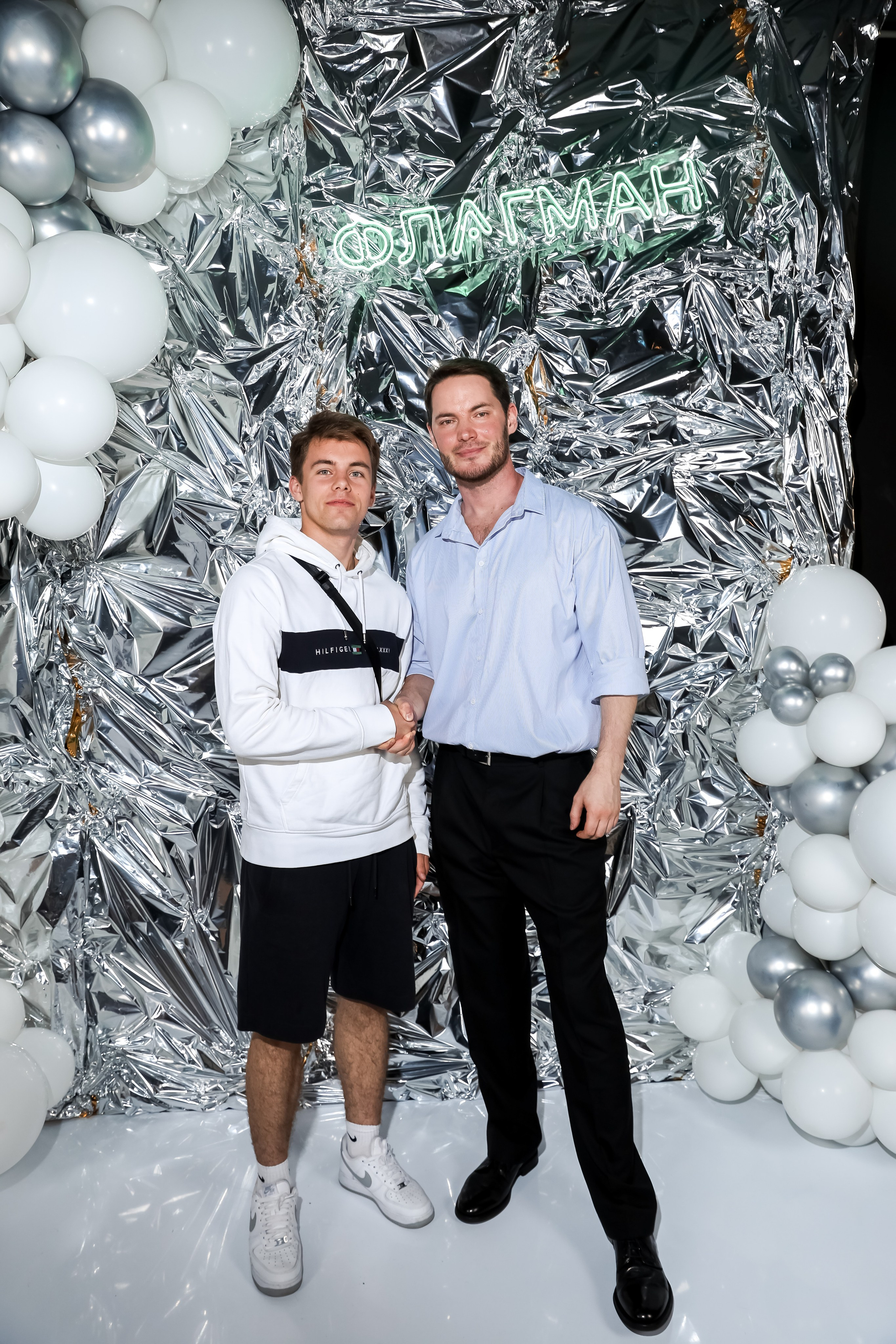 ФЛАГМАН / ГЛАВНЫЕ СПИКЕРЫ ОЛЕГ ТОРБОСОВ / СТАС ЕГОВЦЕВ. Photographer Viktoriya Markushina «My world throug»