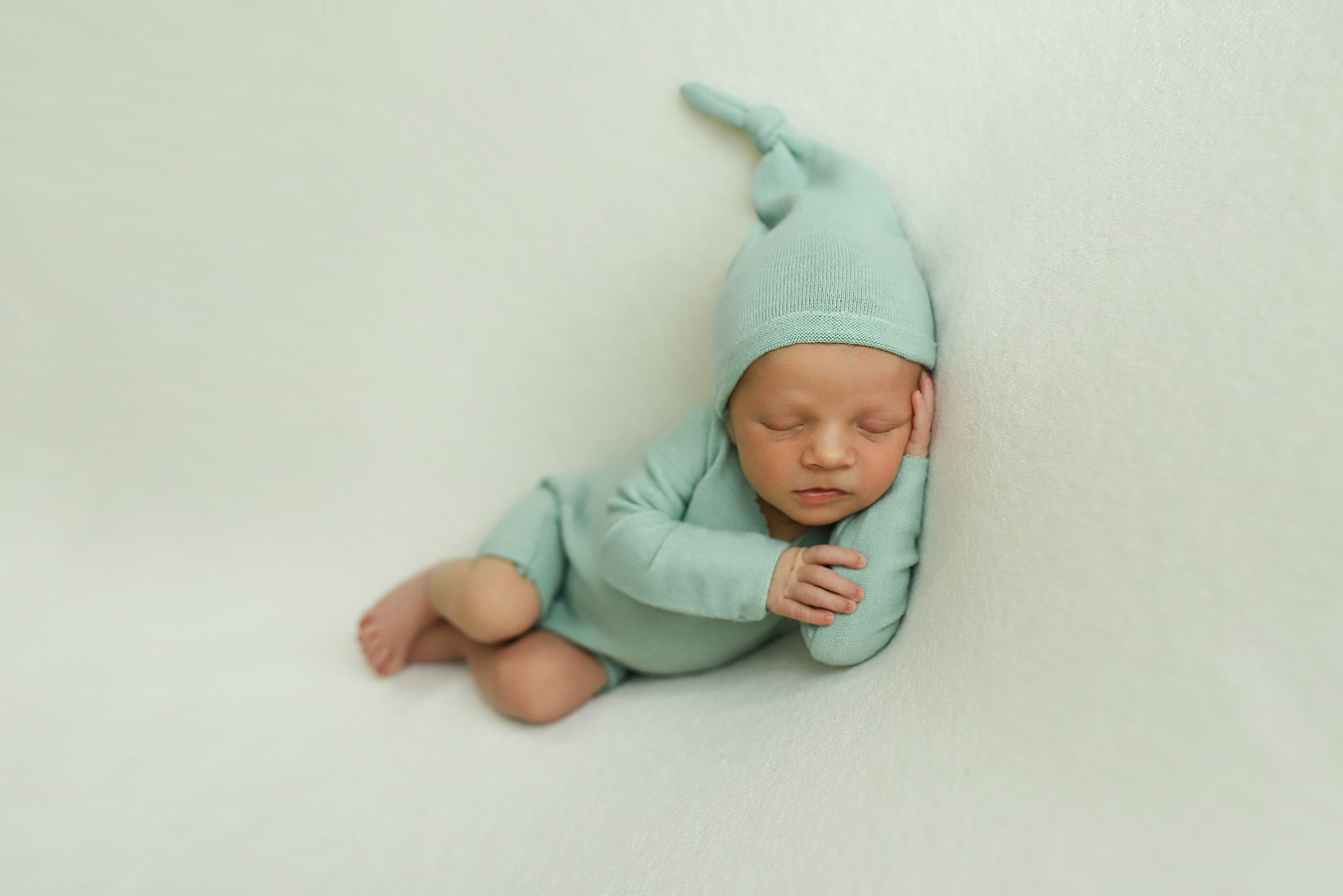 Фотосессия малыша Екатеринбург. Фотосессия новорождённого Екатеринбург. Фотограф newborn Екатеринбург. Фотограф новорожденных Екатеринбург. Фотограф Екатеринбург. Фотосессия Екатеринбург. Фотосессия под ключ Екатеринбург 