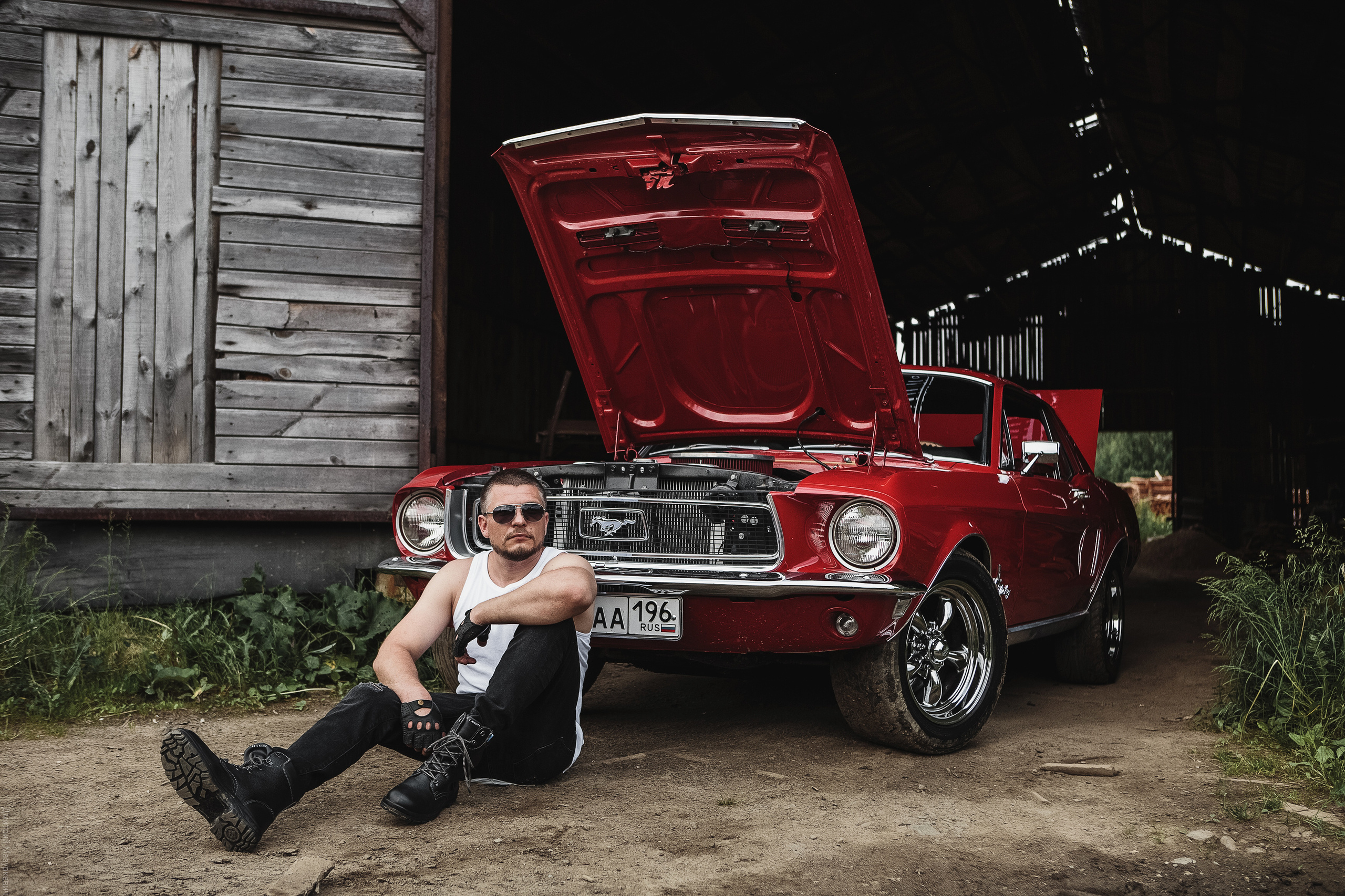 Красивая фотосъемка с ретро автомобилем. Дмитрий Мазуркевич: Профессиональный Репортажный Фотограф