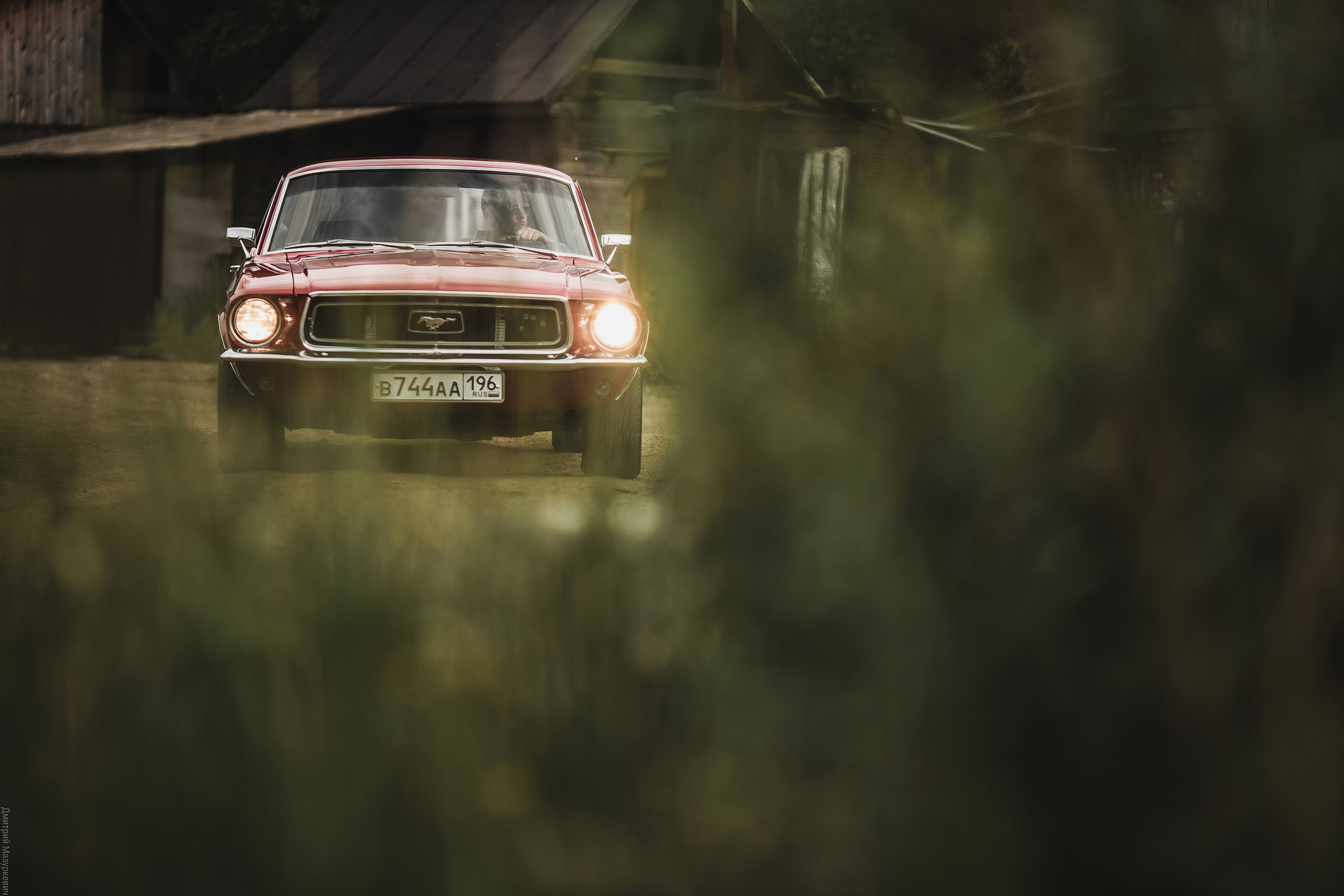 Красивая фотосъемка с ретро автомобилем. Дмитрий Мазуркевич: Профессиональный Репортажный Фотограф