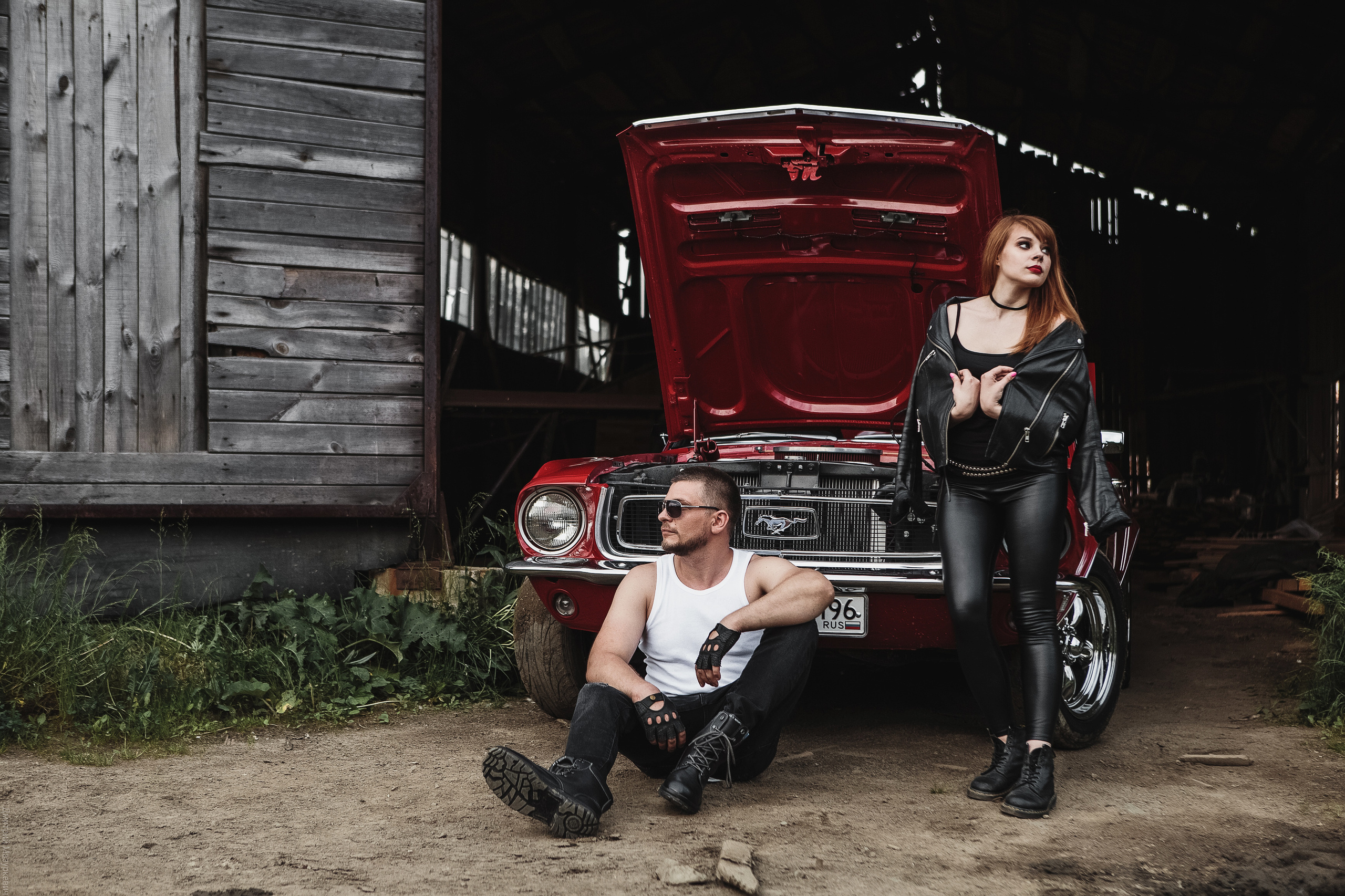 Красивая фотосъемка с ретро автомобилем. Дмитрий Мазуркевич: Профессиональный Репортажный Фотограф