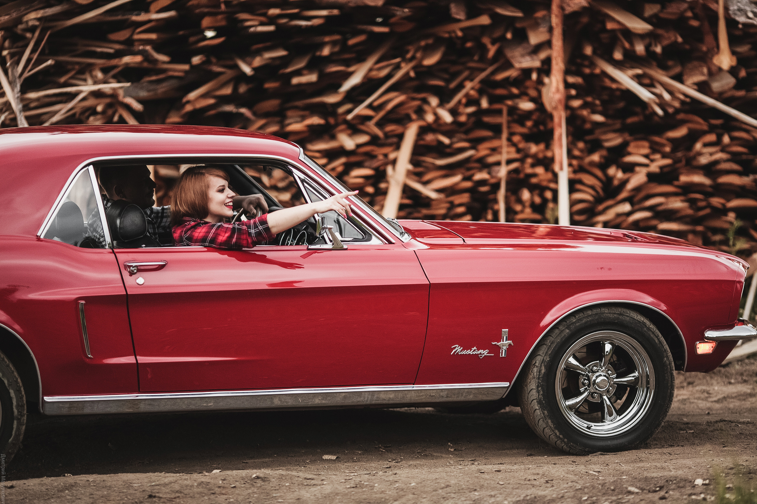 Красивая фотосъемка с ретро автомобилем. Дмитрий Мазуркевич: Профессиональный Репортажный Фотограф
