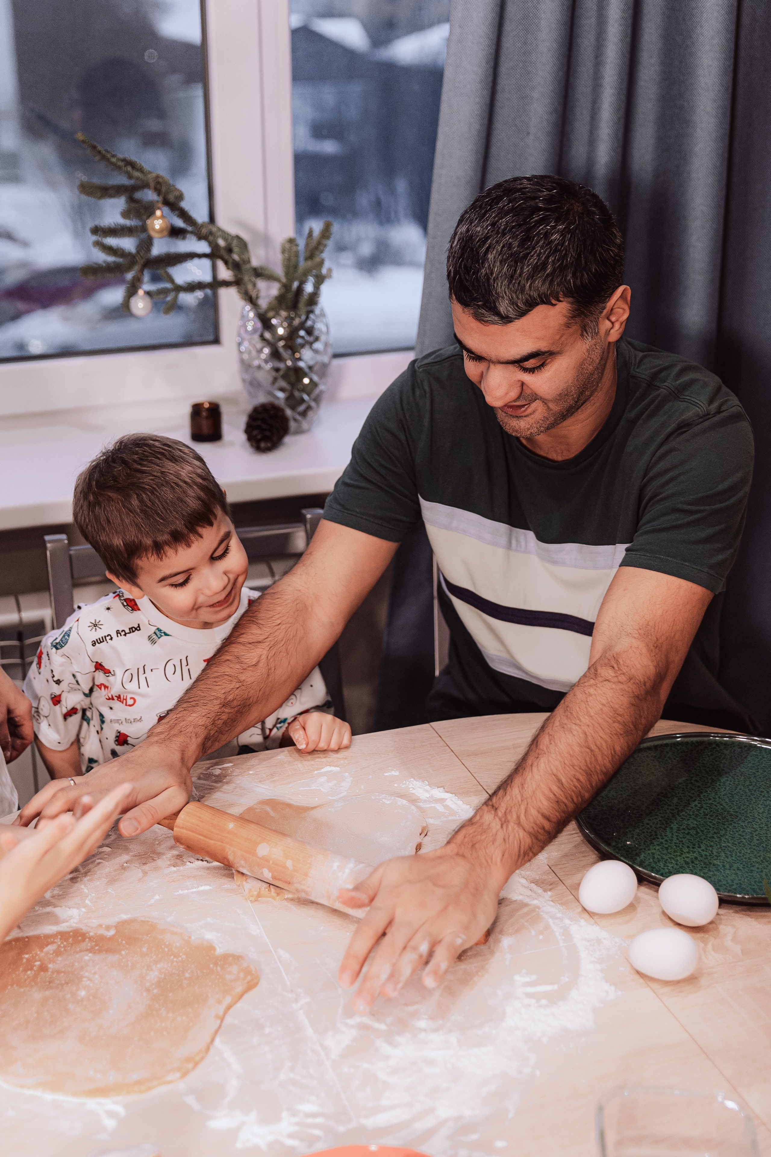 Домашняя семейная новогодняя фотосессия. Семейный и детский фотограф в Мурманске Карина Березина
