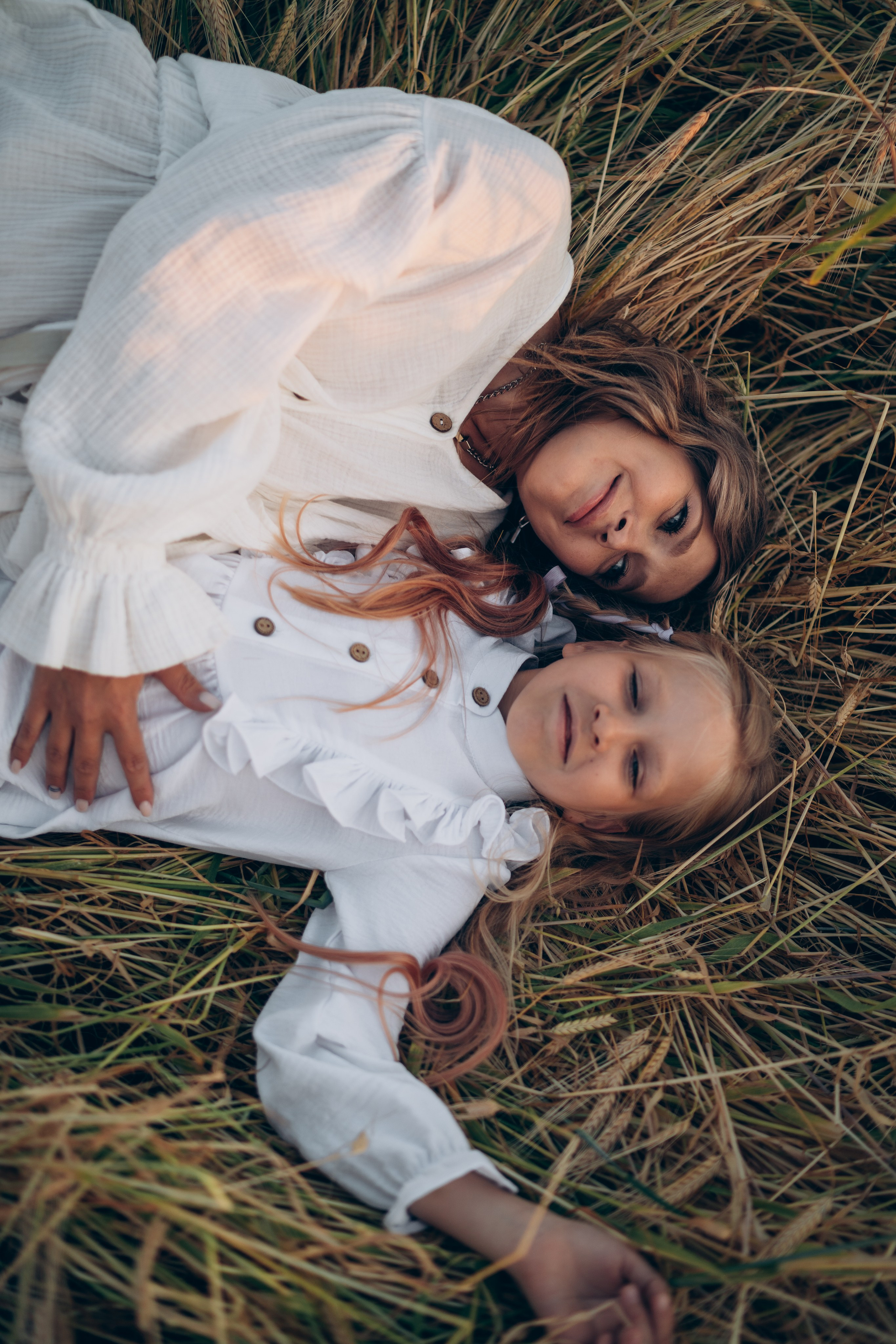 Закатная история в полях. Семейный фотограф в Москве Елена Гильманова