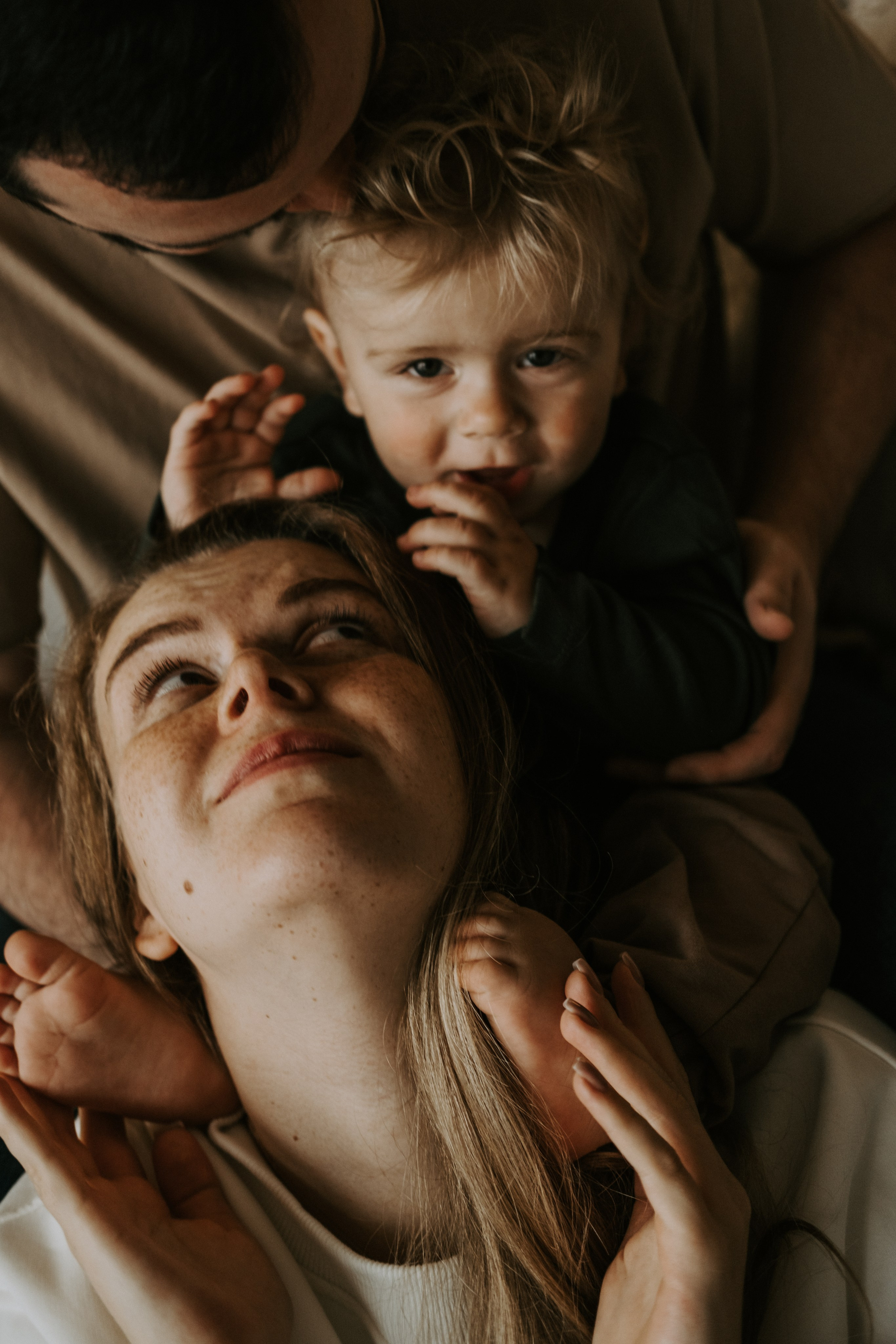 Красивая семья, уютная семейная фотосессия. Семейный фотограф в Москве Кристина Маркос