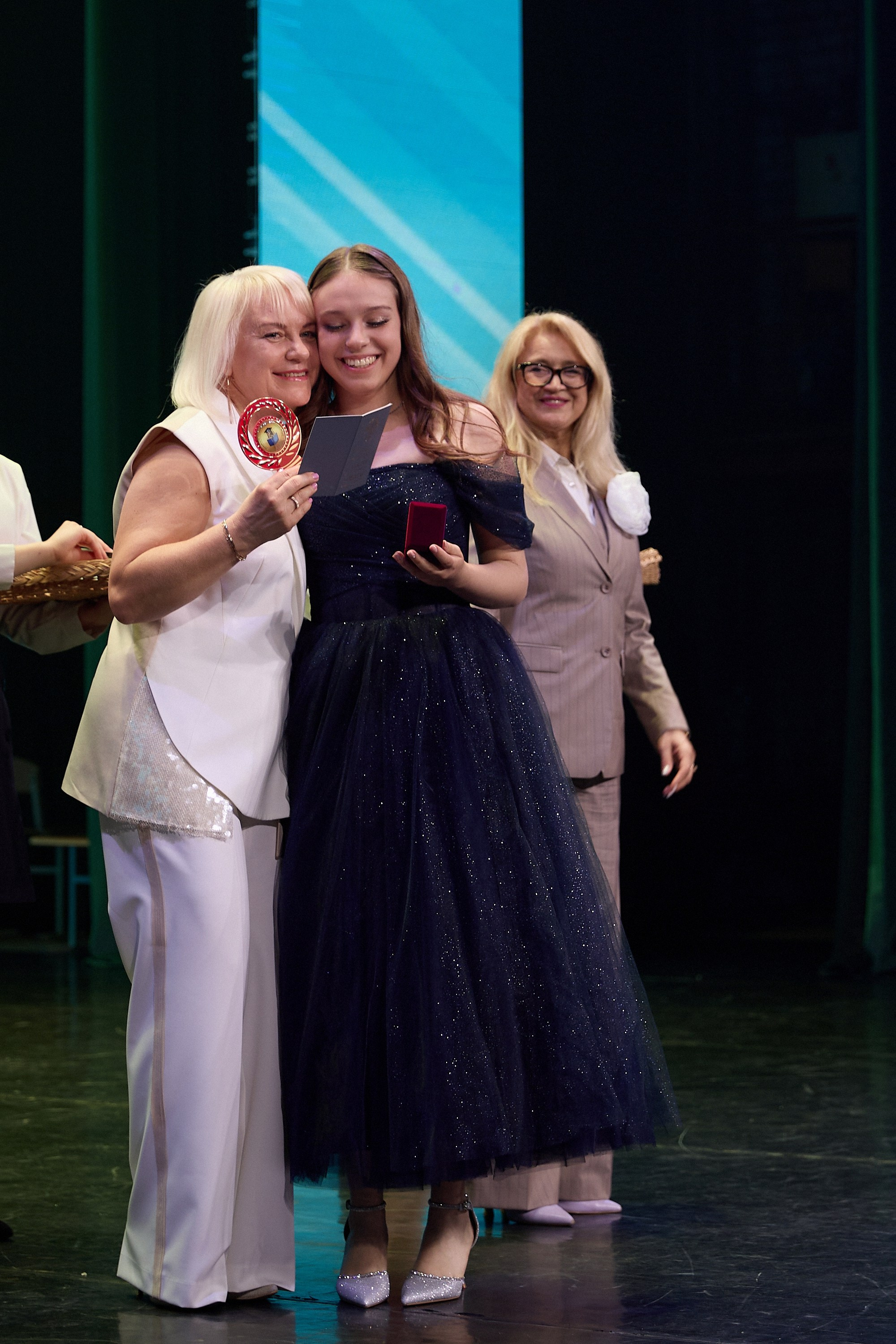 Выпускной. Свадебный фотограф в Минске в Москве в РБ Анатолий Полишко