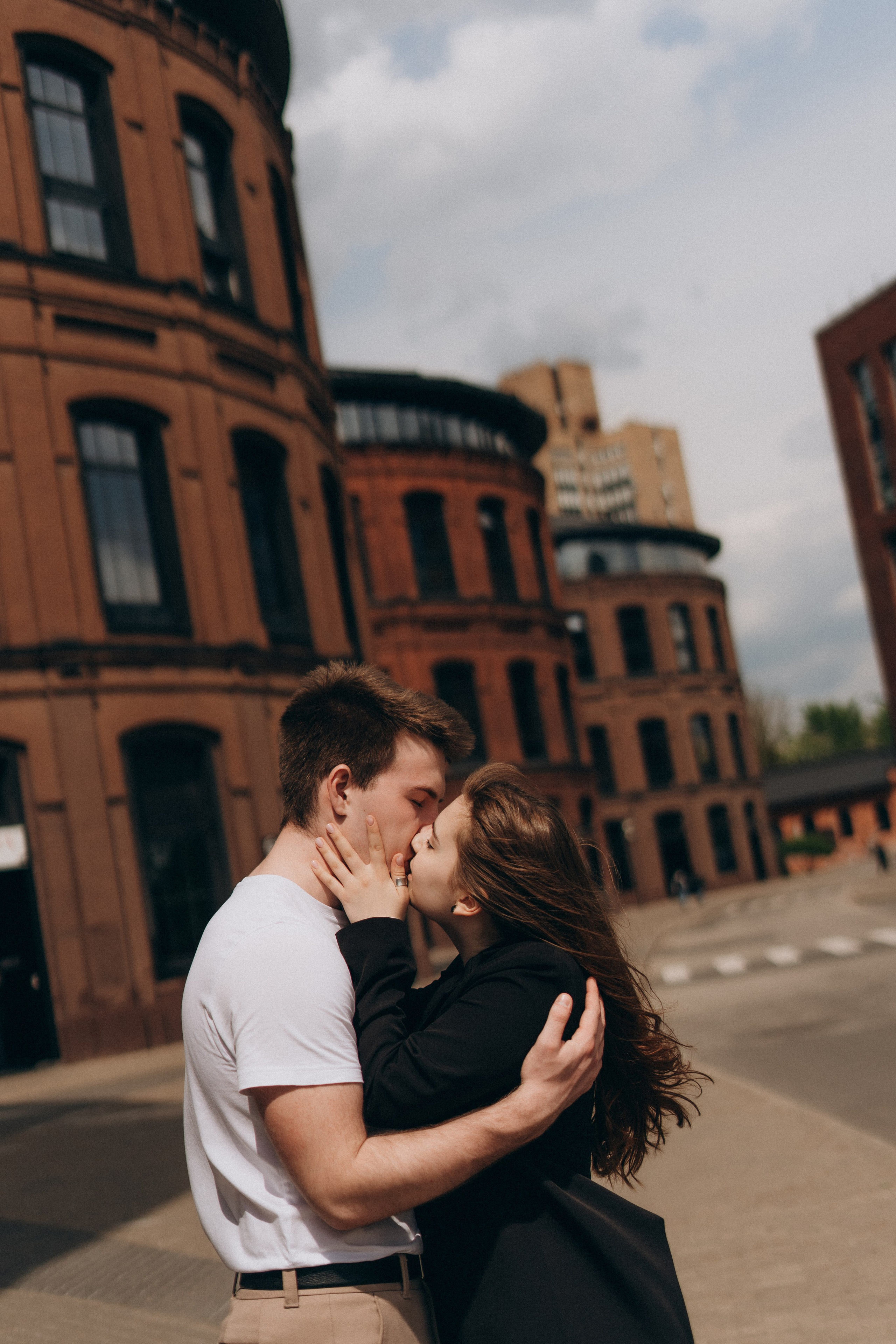 Юля и Даня | Прогулка по улицам Москвы. Фотограф Москва Виктория-Антуанетта