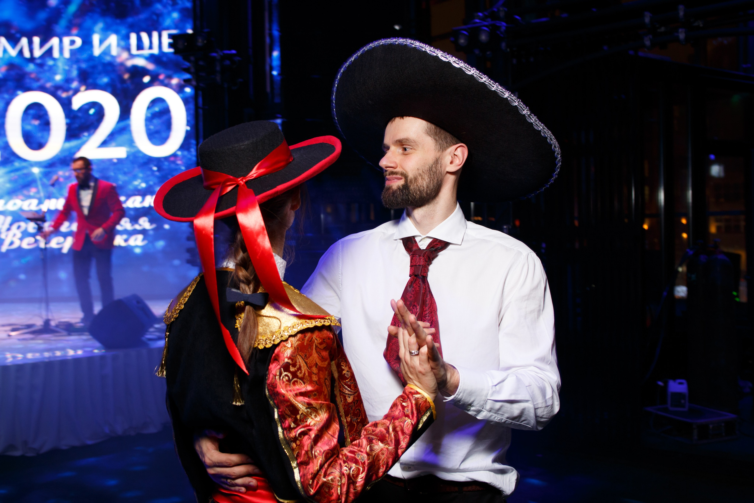 Новогодний корпоратив Кашемир и Шёлк. Репортажный Фотограф в Москве Юра Гушан