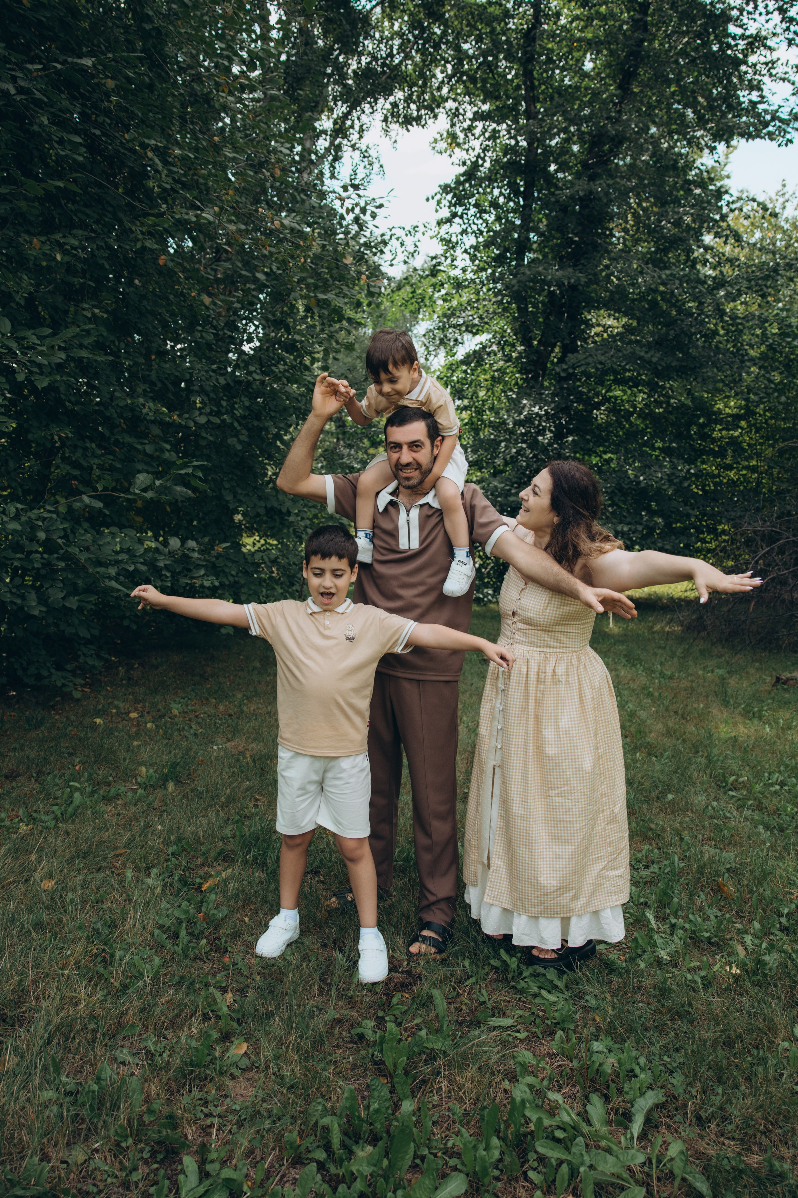 Семейная фотосессия в парке ЦПКиО. Свадебный, семейный фотограф в Иркутске Светлана Макаричева