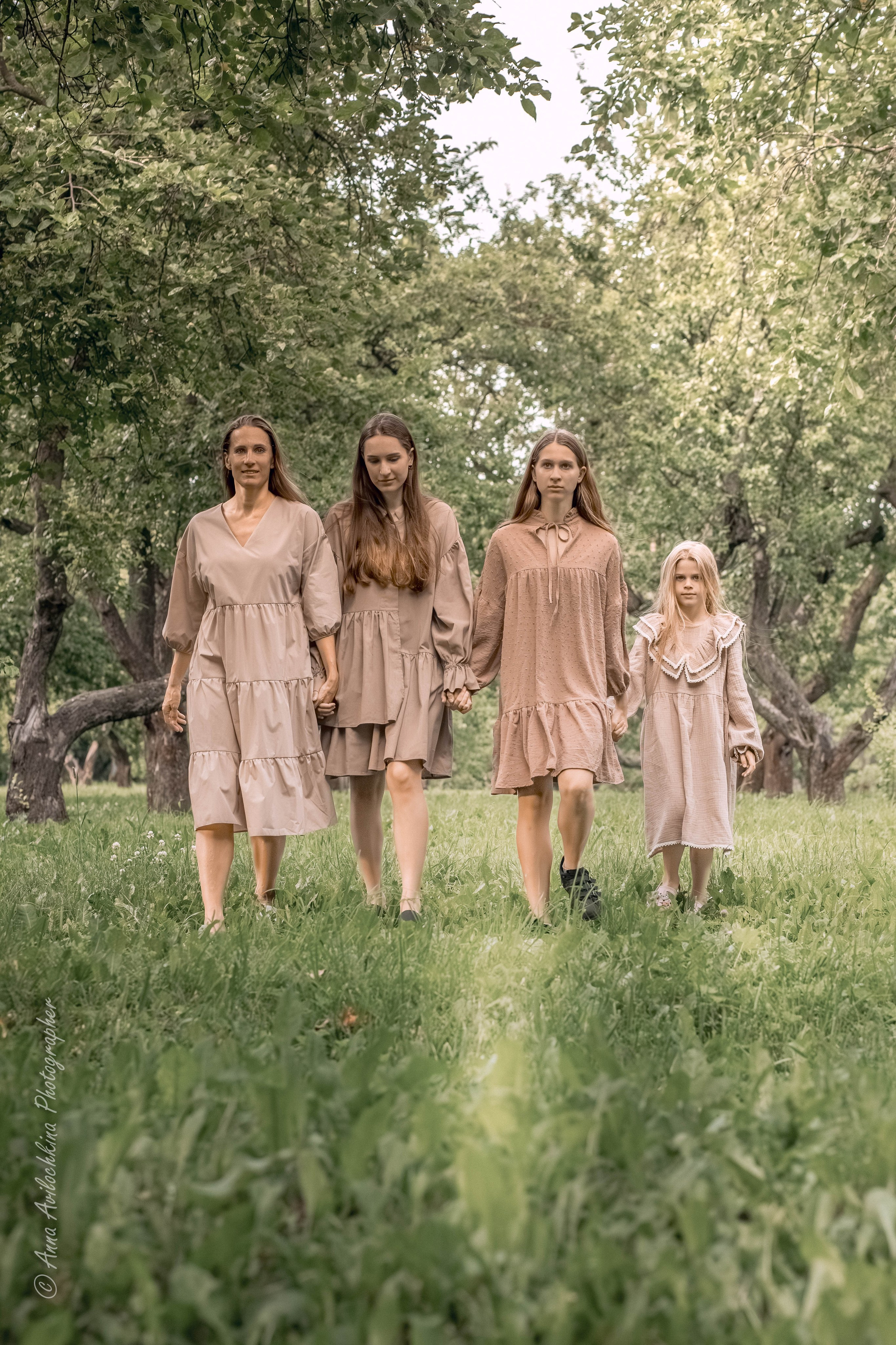 Альбомы семейных фотосессий. Семейный и свадебный фотограф в Москве и Домодедово Анна Авилочкина