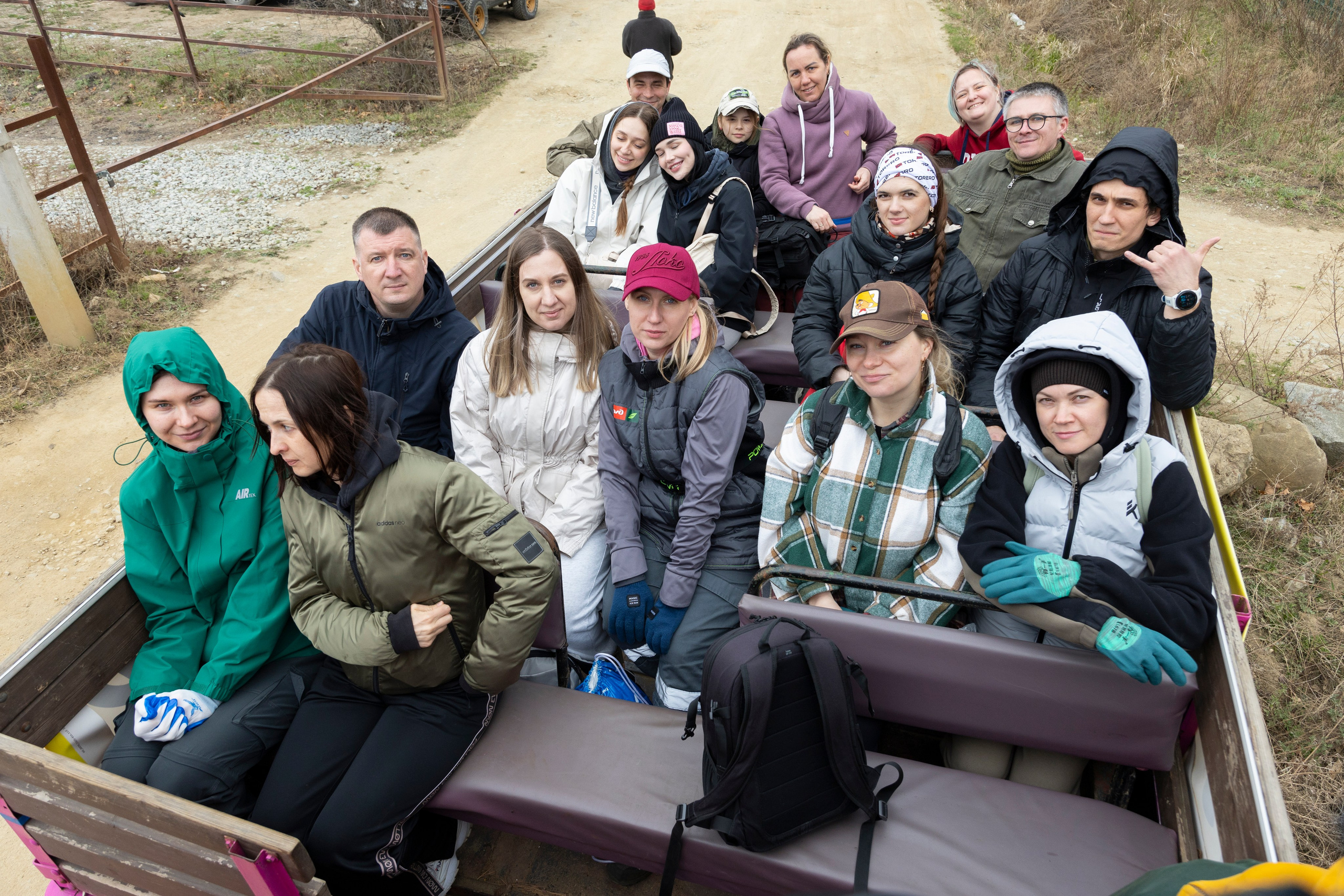 Субботник на полуострове Гамова от Агенства по делам молодёжи и Молодёжь Приморья. Олег Катакинов| Репортажный фотограф в городе у моря (Владивосток)