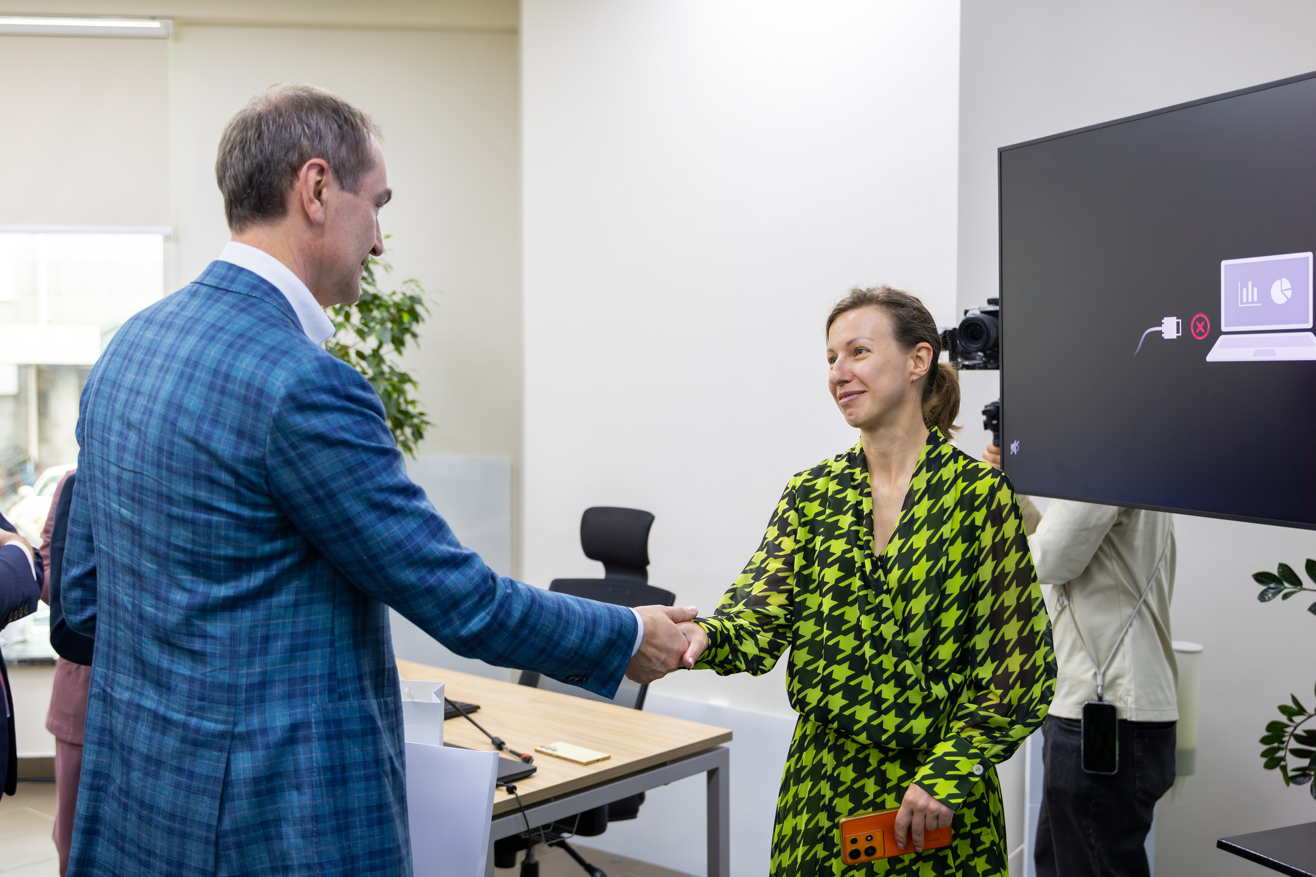 Презентация проектов СБЕРу. Олег Катакинов| Репортажный фотограф в городе у моря (Владивосток)