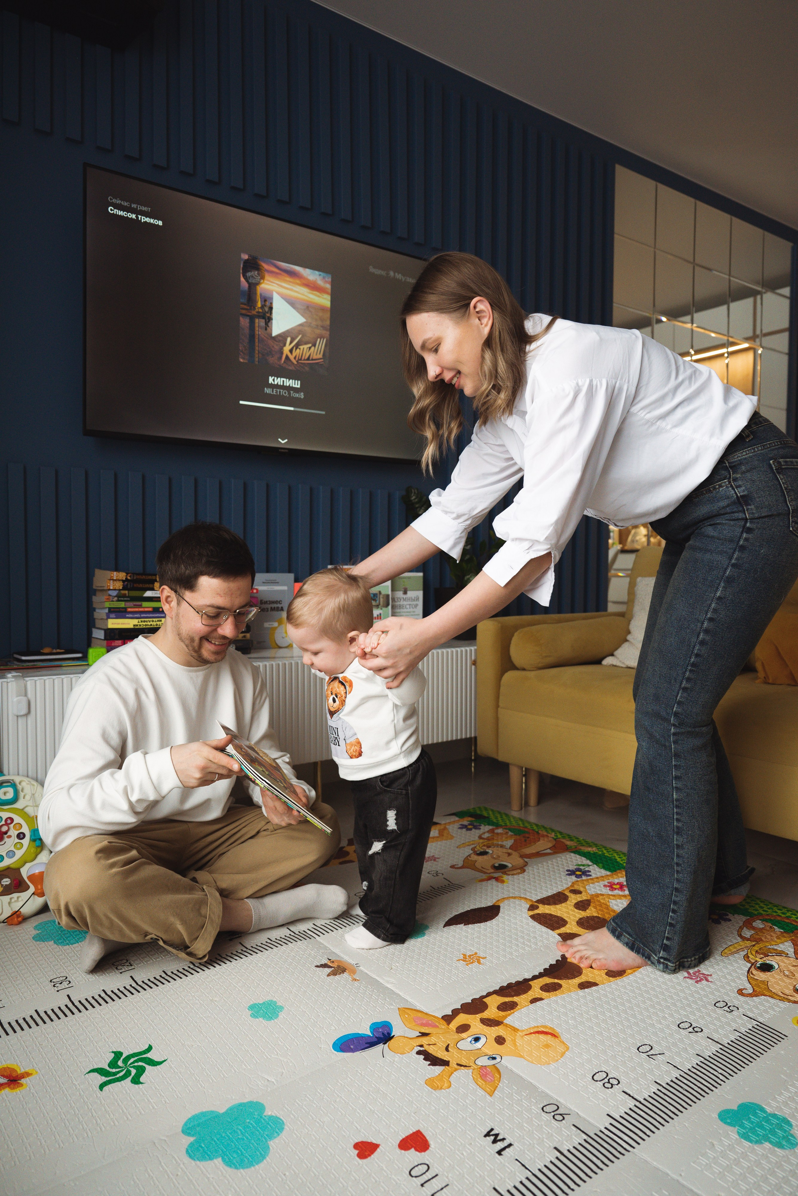 Дима и Лера. Фотограф Москва Настя Профотовна. Репортажные, свадебные и контент фотосессии