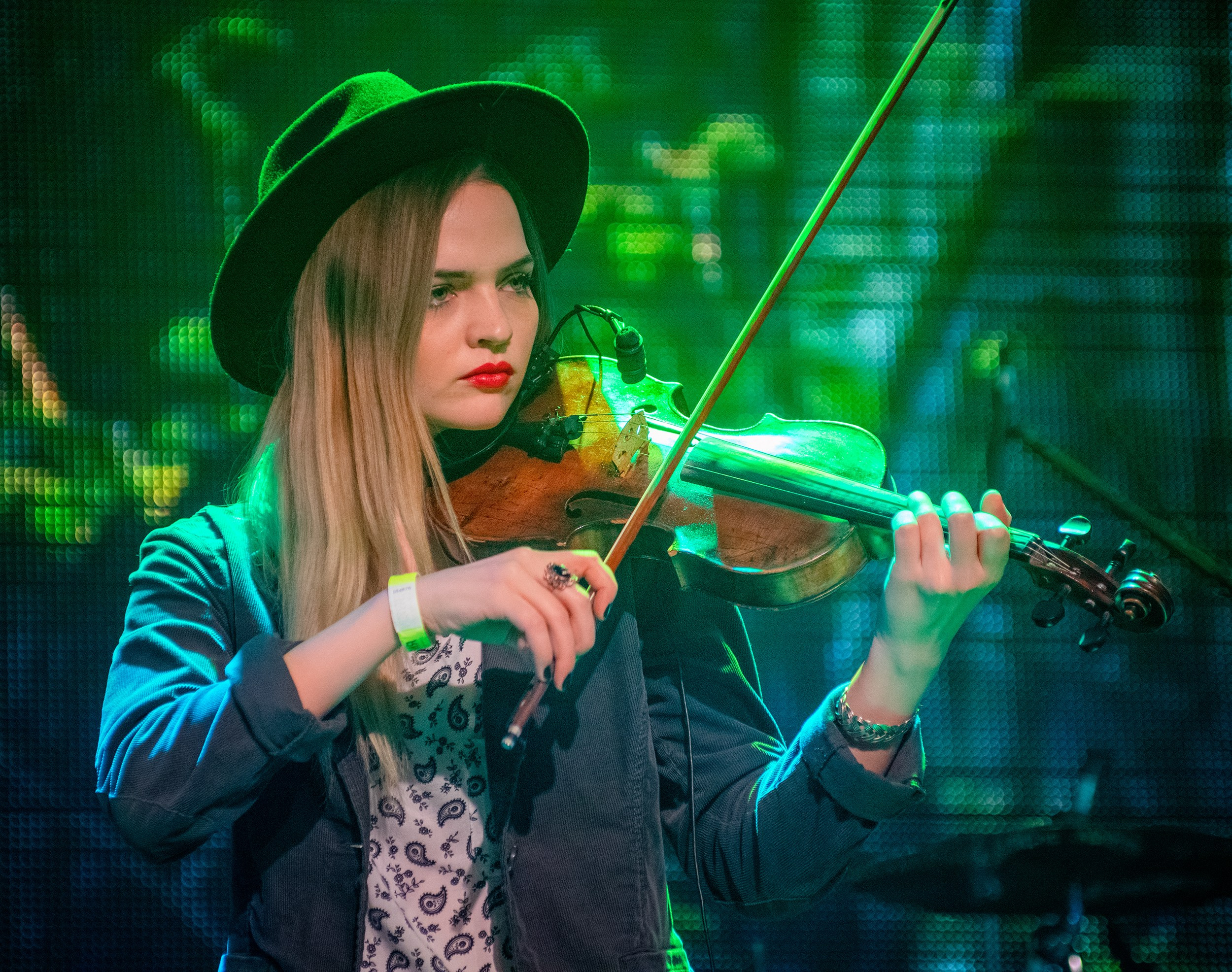 Entertainment. Фотограф Сергей Мосевнин
