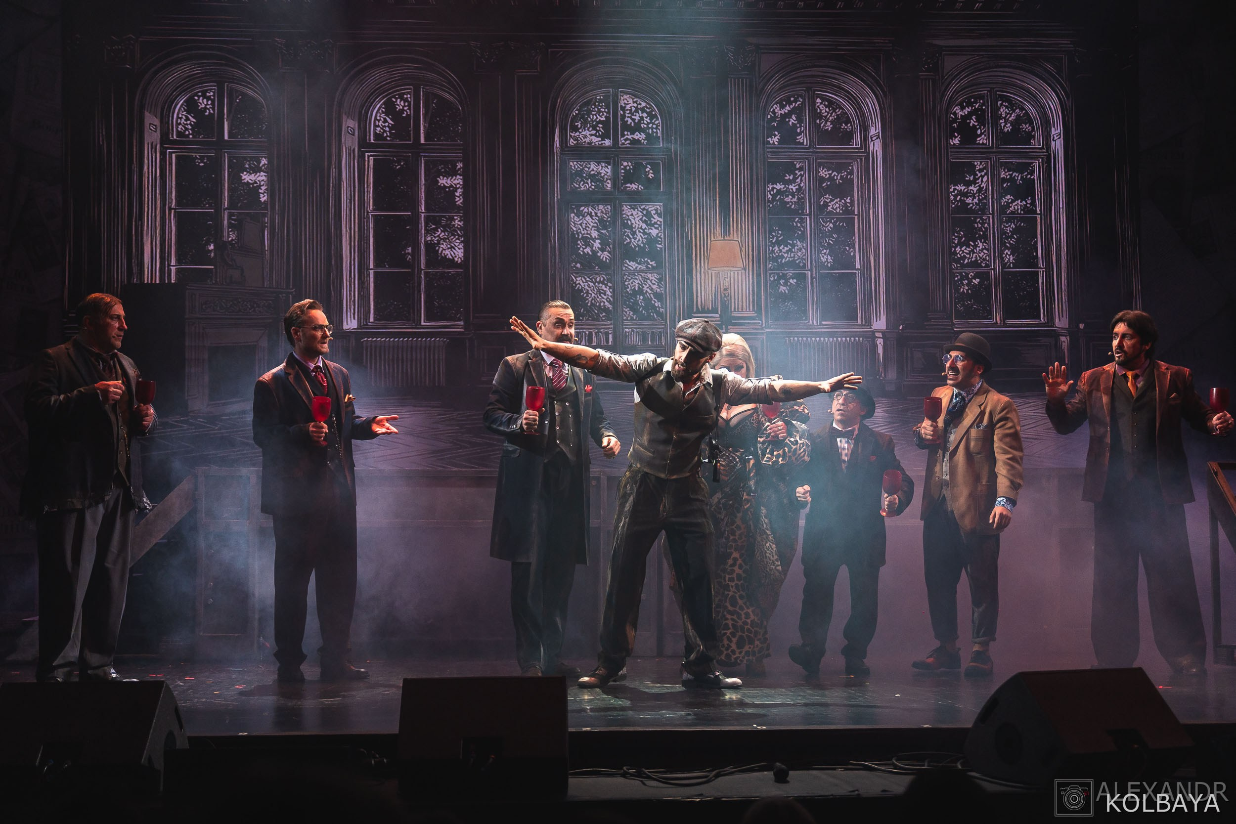 Фотографии со спектакля «Однажды в городе N». Концертный и театральный репортажный фотограф в Москве Александр Колбая