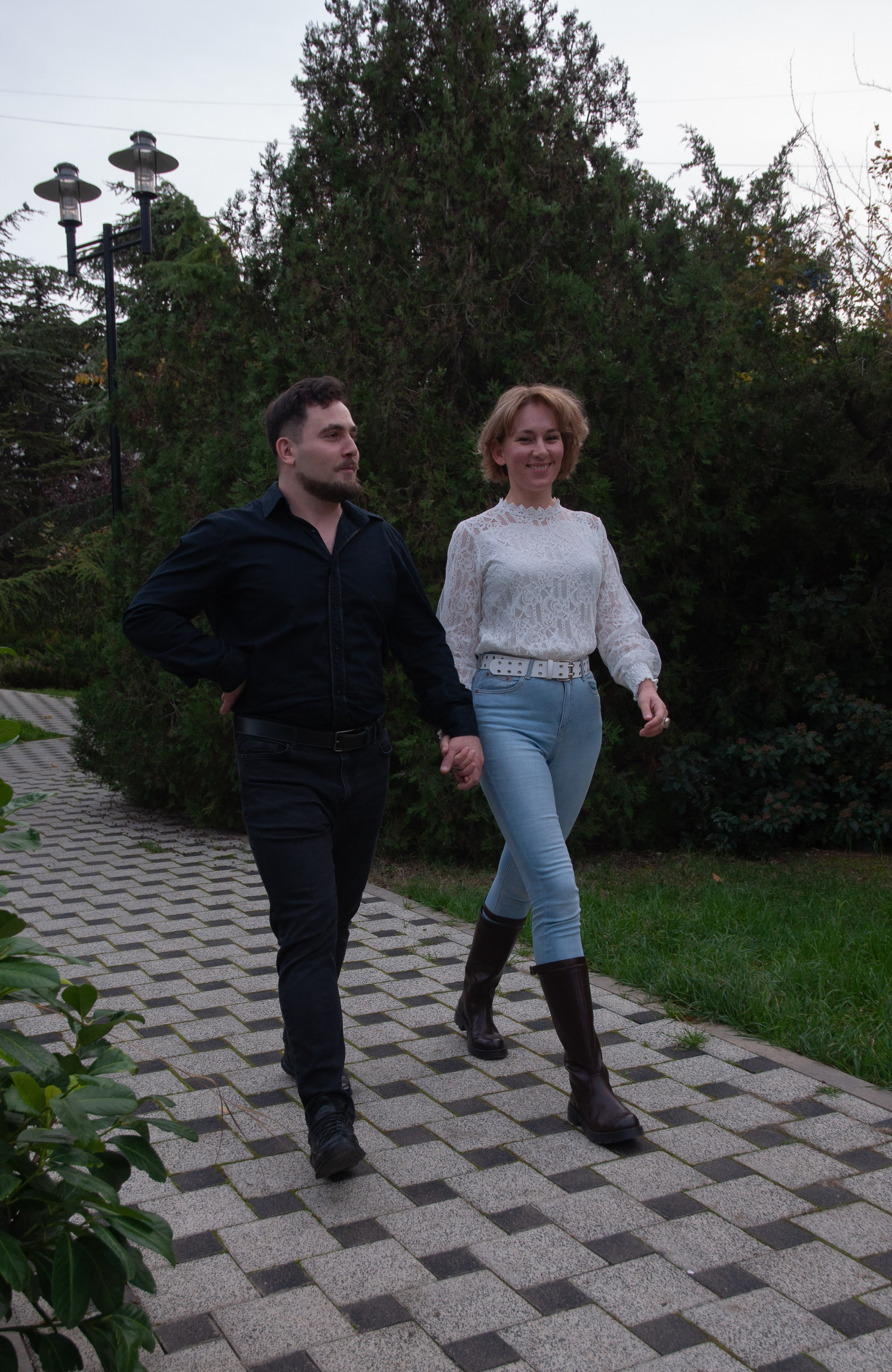 Oksana (свадебная прогулка у ЗАГСа). Главная