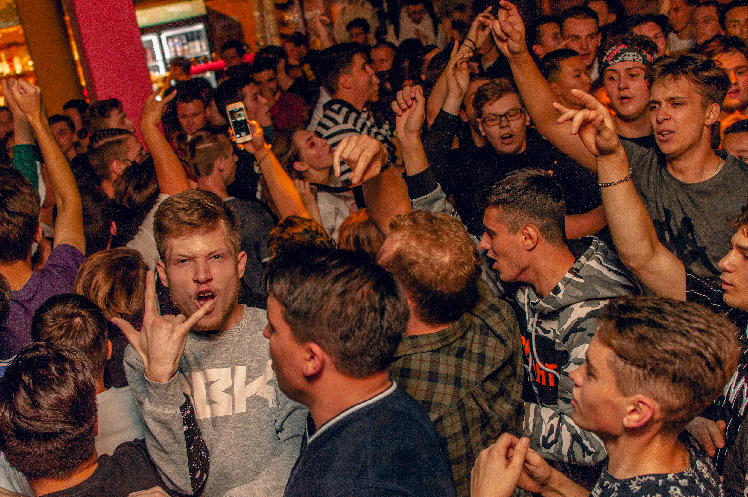 Loqiemean Омск. Фотограф в Омске Иван Глушков