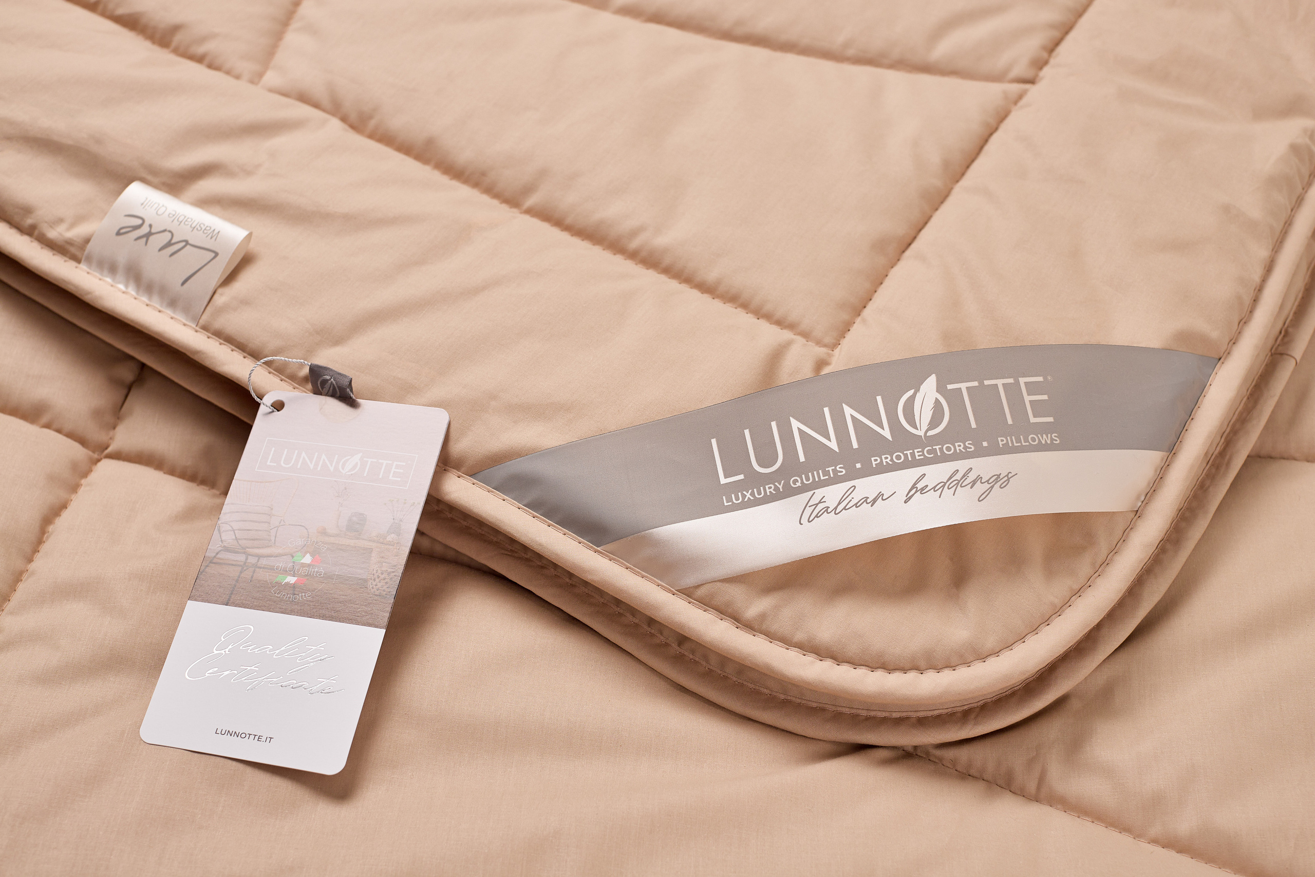 Предметная фотосъемка для маркетплейсов Wildberries, Ozon, Yandex Mark. Фотограф Валерий Сабрам