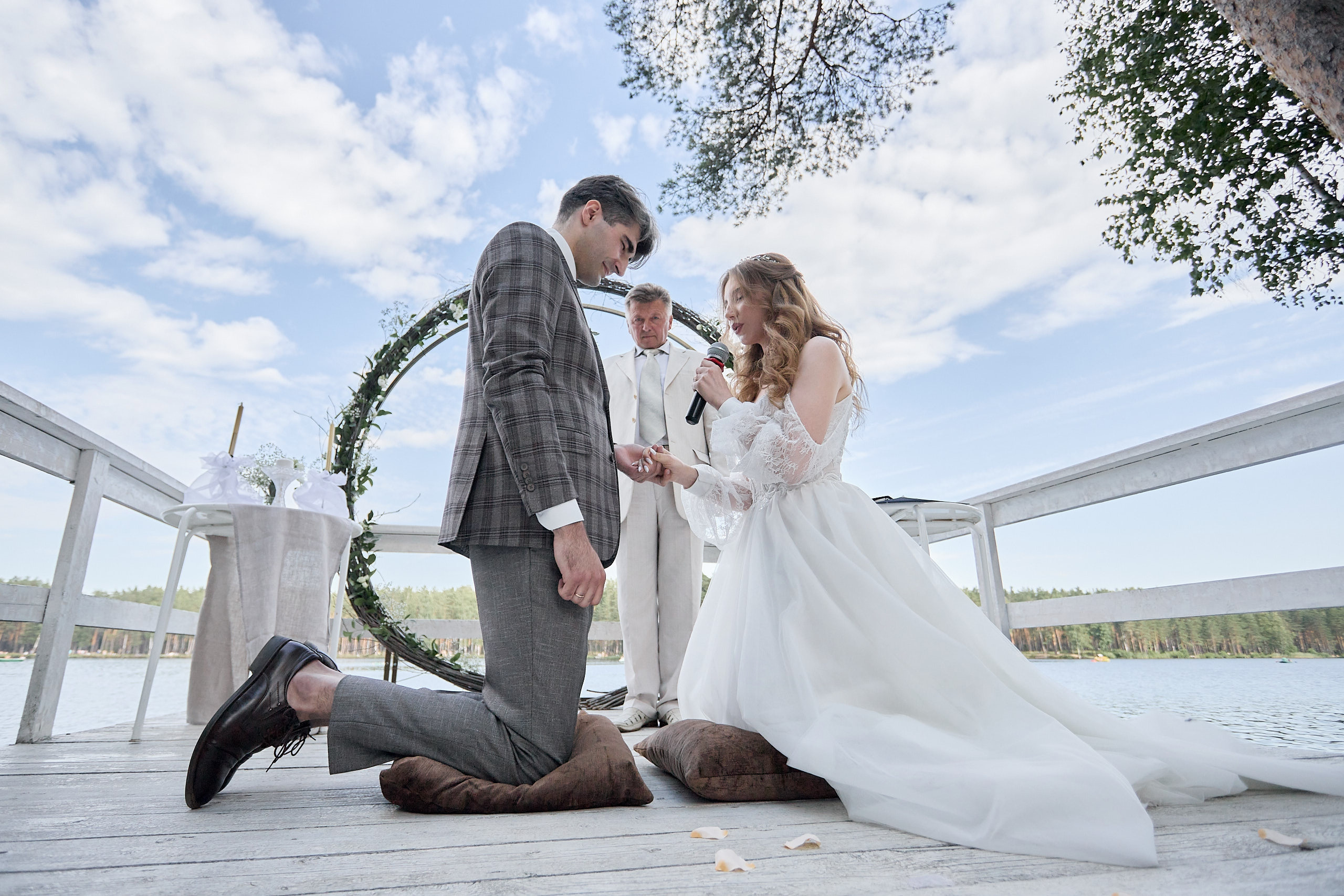 Выездная регистрация на Коркинских Озерах. Фотограф Валерий Сабрам