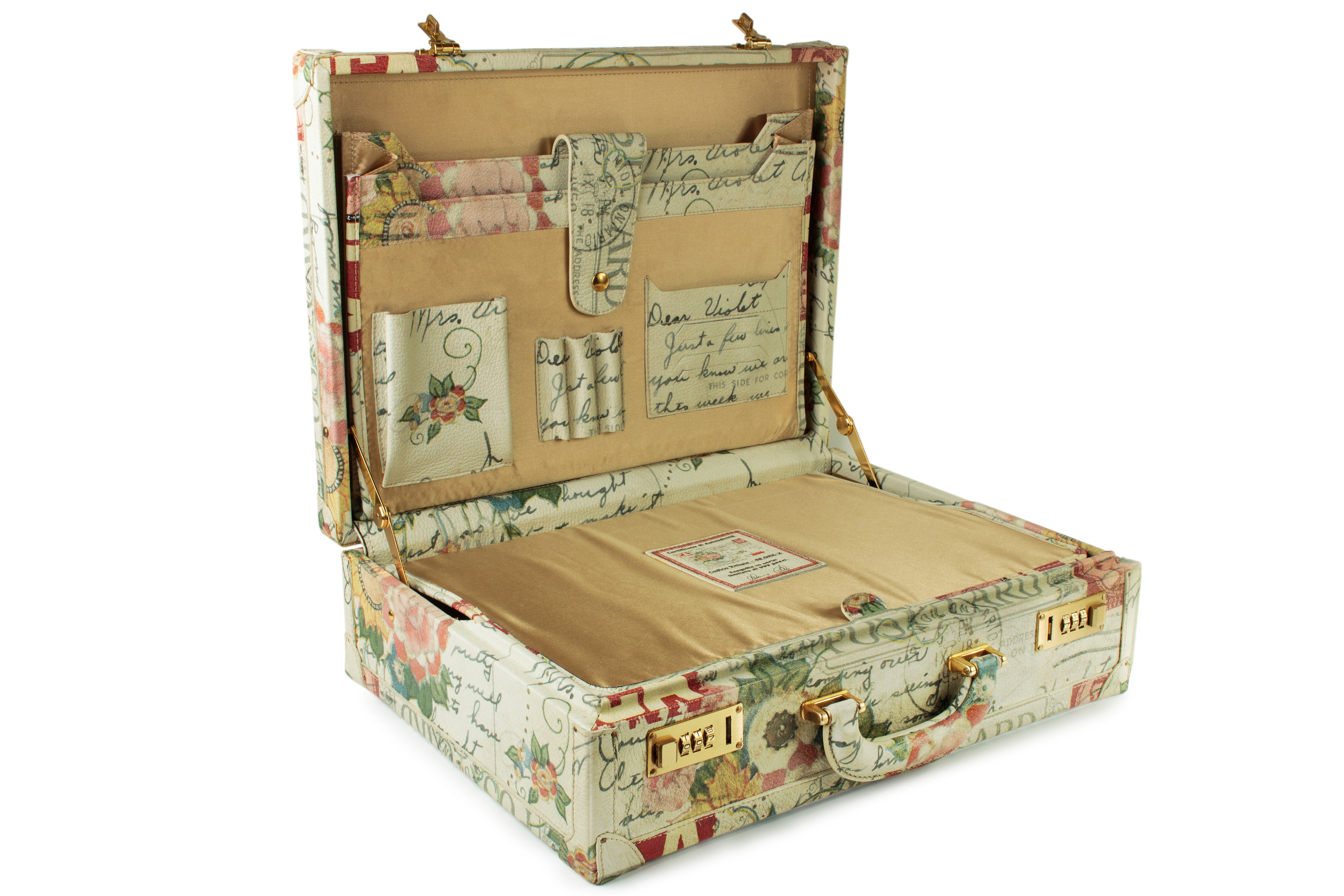 Предметная фотосъемка для маркетплейсов Wildberries, Ozon, Yandex Mark. Фотограф Валерий Сабрам