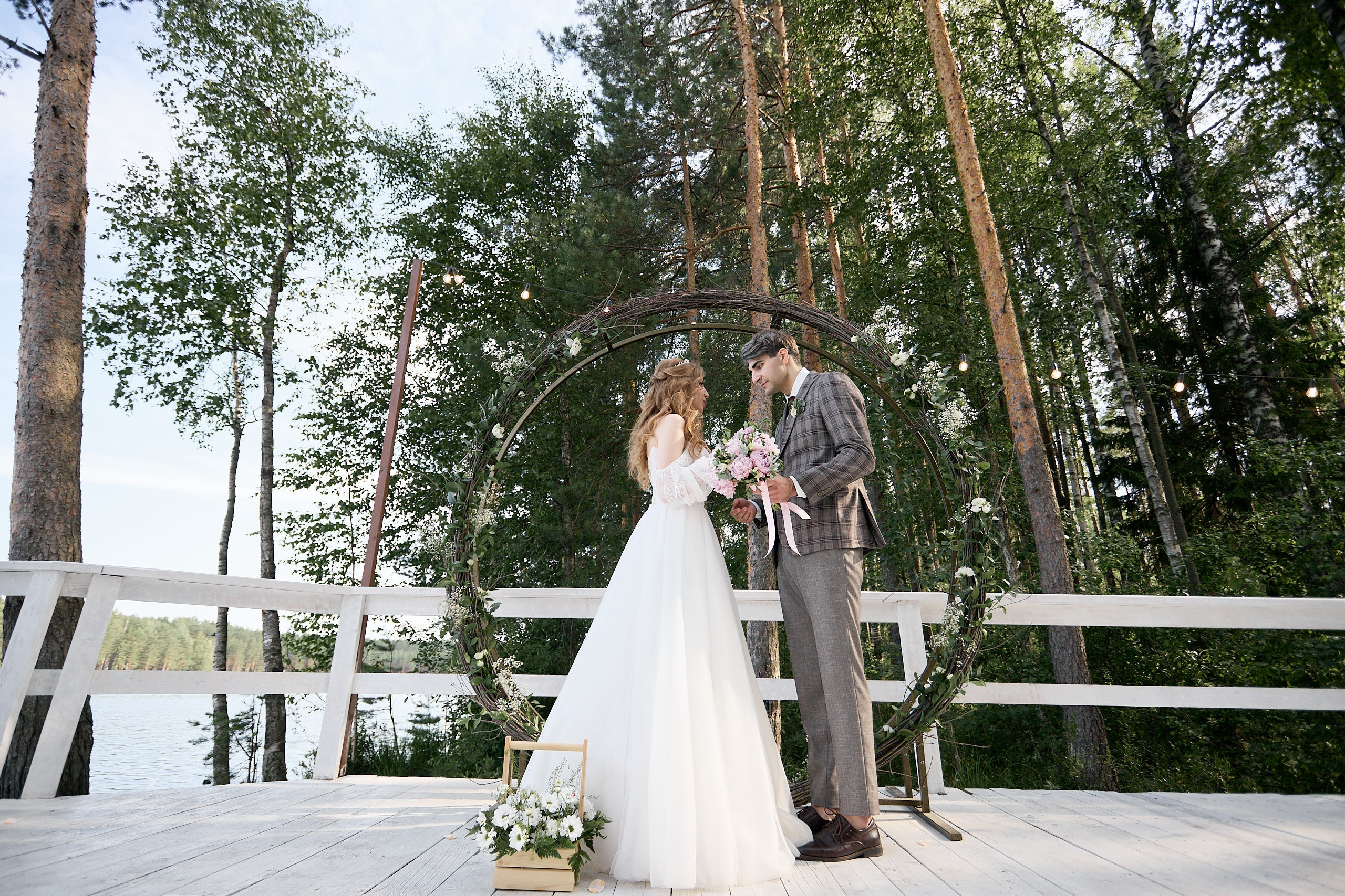 Выездная регистрация на Коркинских Озерах. Фотограф Валерий Сабрам