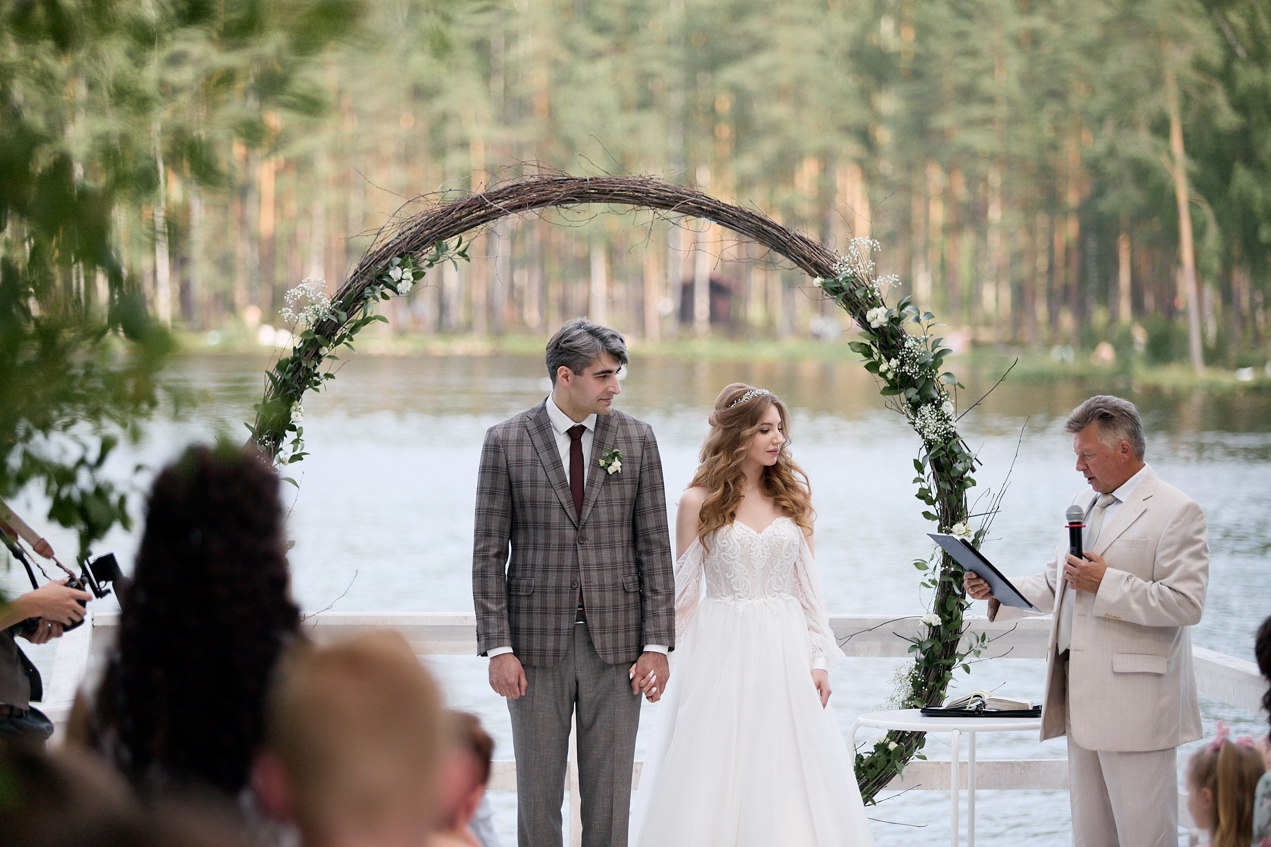 Выездная регистрация на Коркинских Озерах. Фотограф Валерий Сабрам