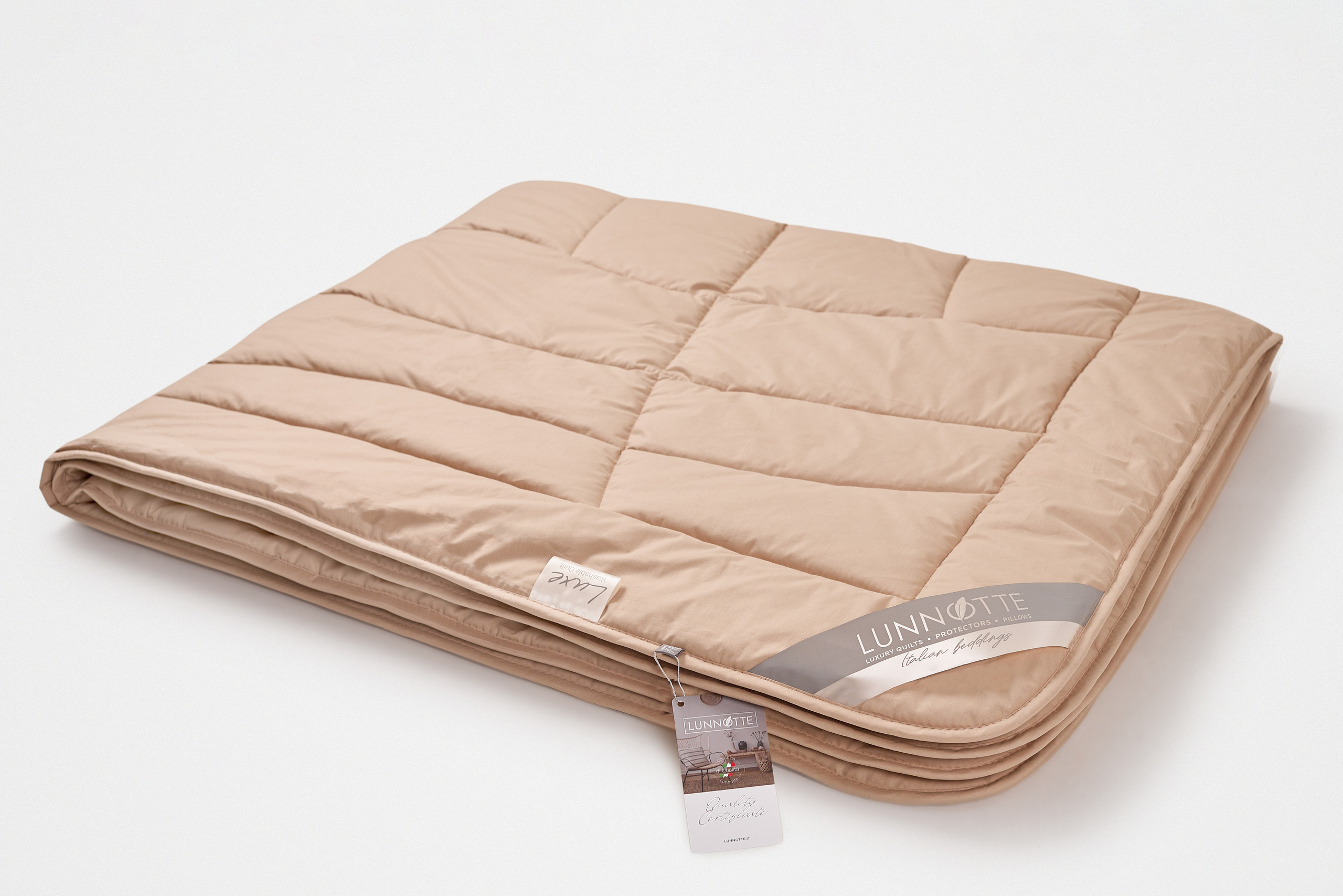 Предметная фотосъемка для маркетплейсов Wildberries, Ozon, Yandex Mark. Фотограф Валерий Сабрам