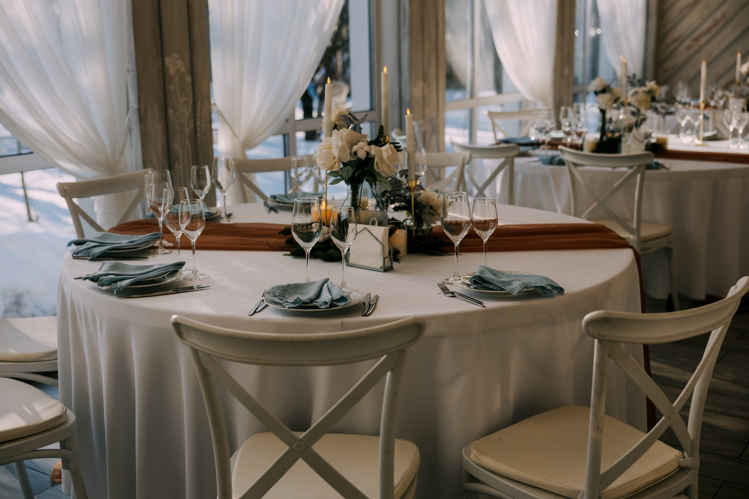 Малый панорамный зал описание