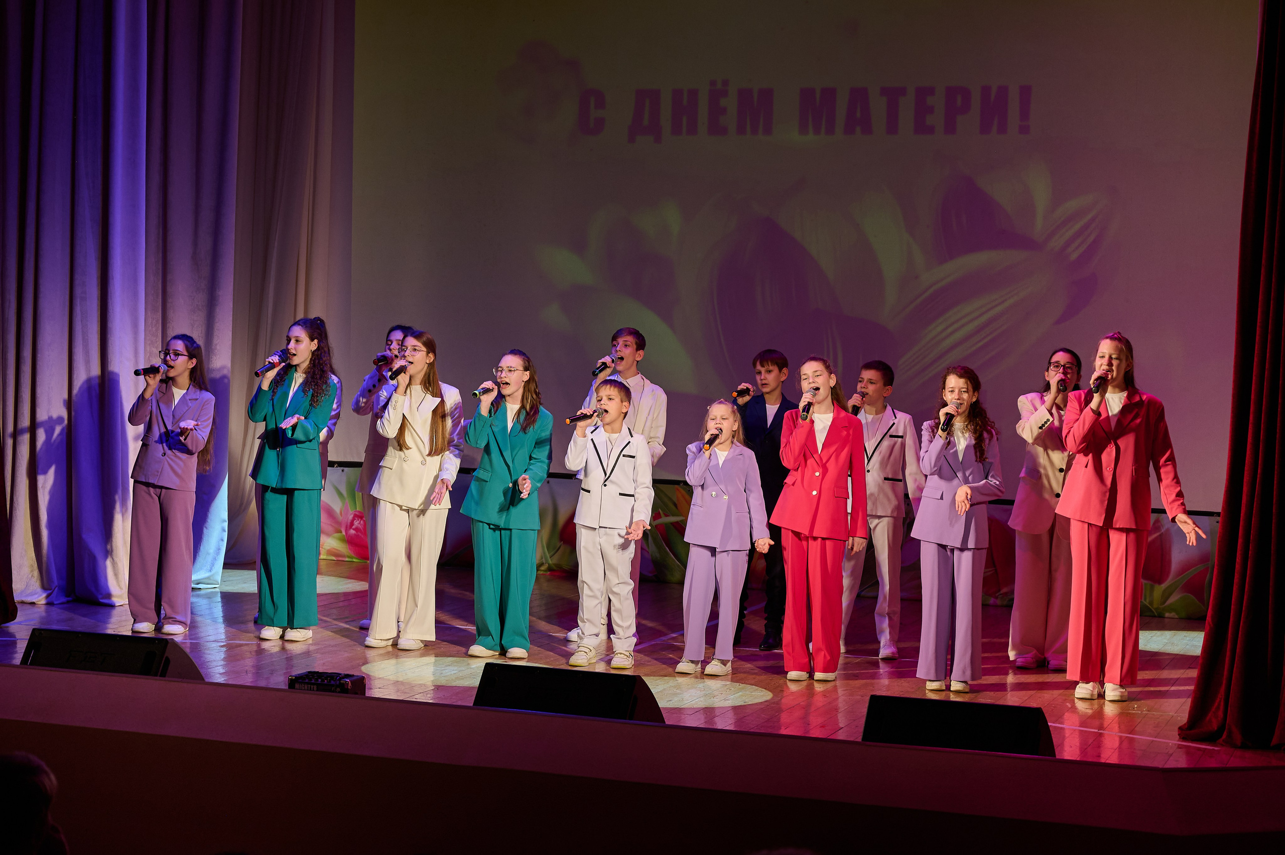 День матери ДК Кабардинка. Жизнь курорта Кабардинка в фотографиях