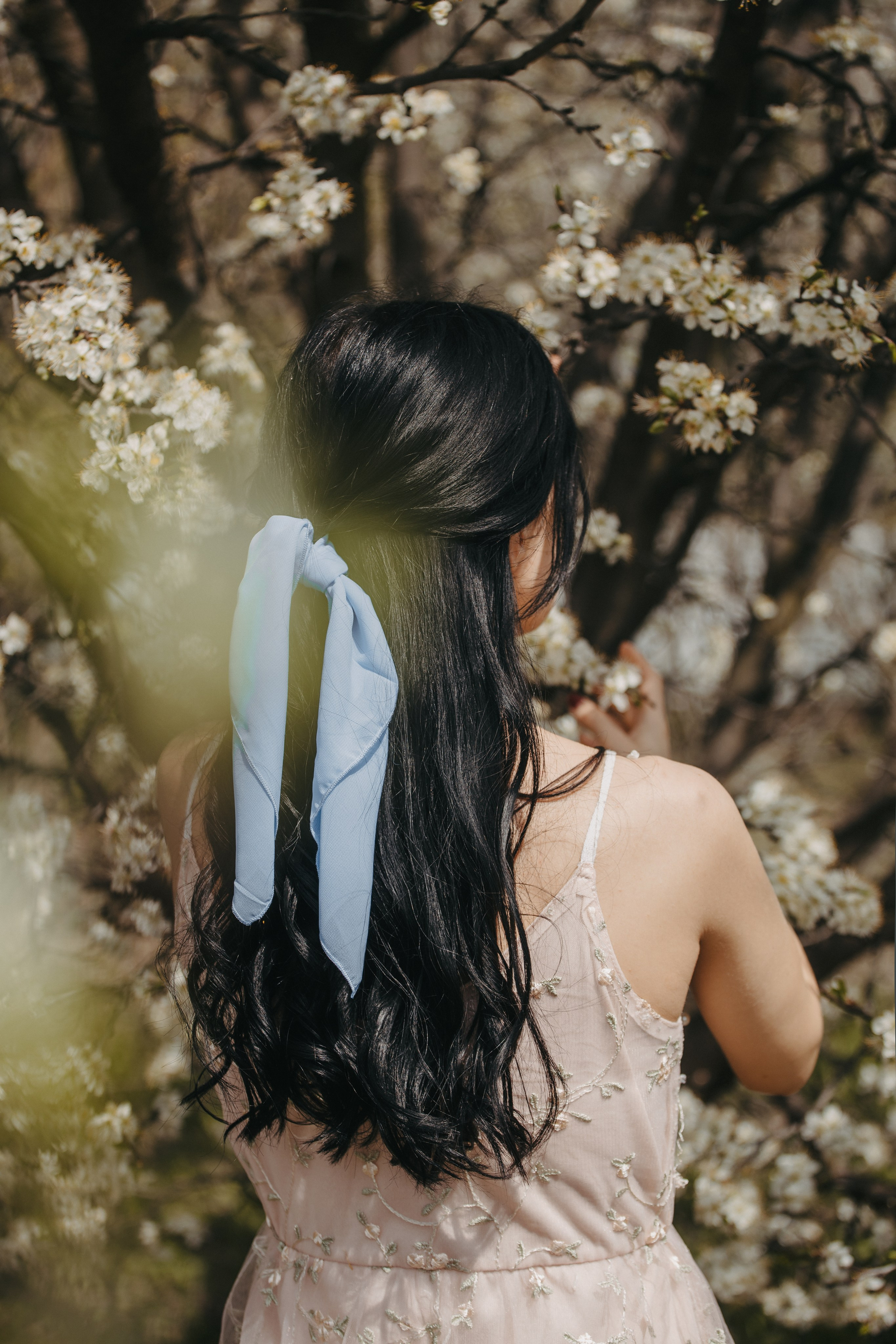 Фотосессия в цветущем яблоневом саду. Свадебный и семейный фотограф в Краснодарском крае Мария Данилкина