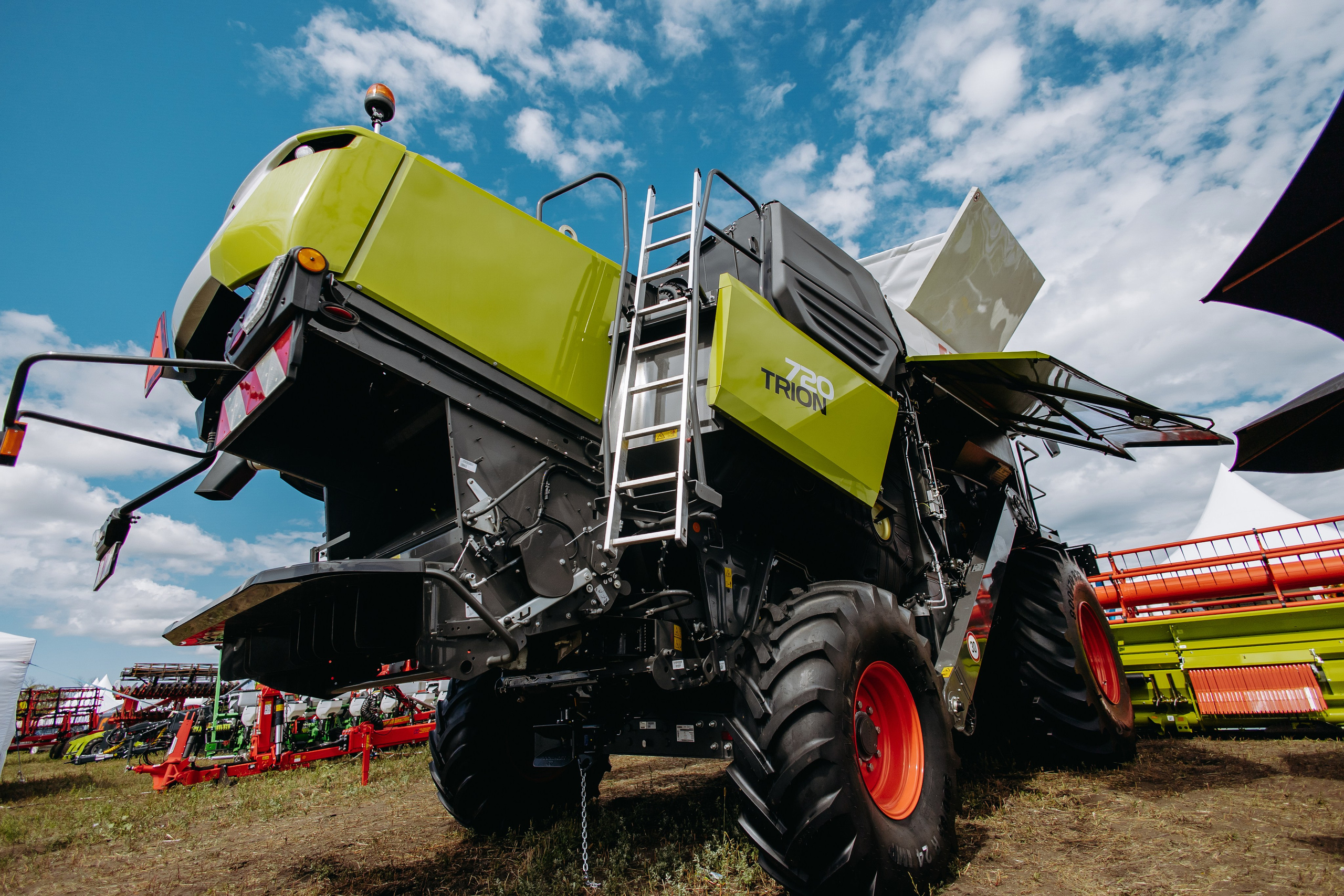 Мировая Техника — День поля. Фотограф в Саратове Александр Кухаренко. И не только в Саратове :)