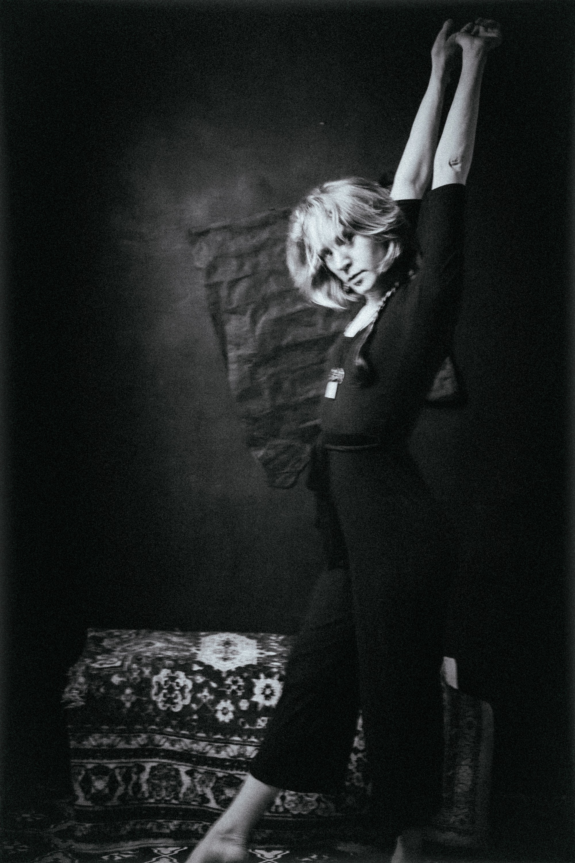 Вика. Домашняя студия. RawCat. Портретная фотография Екатеринбург