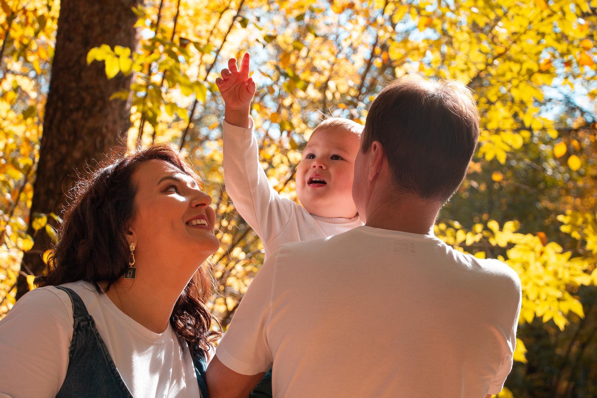 Золотая осень. Мария, Александр и Вова. Фотограф в Екатеринбурге Пойгина Елена