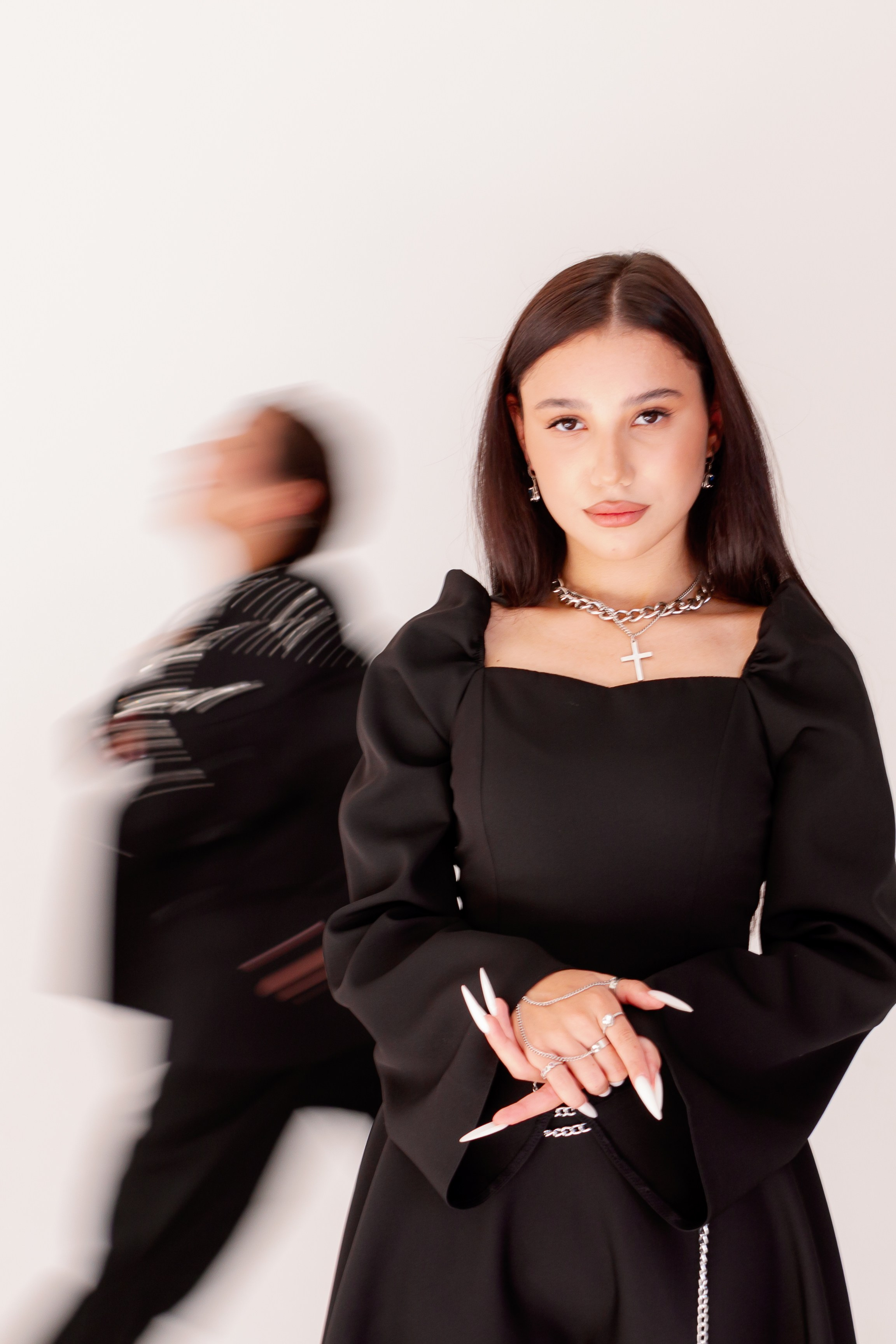 Эля и Лиза. Сёстры. Фотосессия в студии, Екатеринбург. Фотограф в Екатеринбурге Пойгина Елена