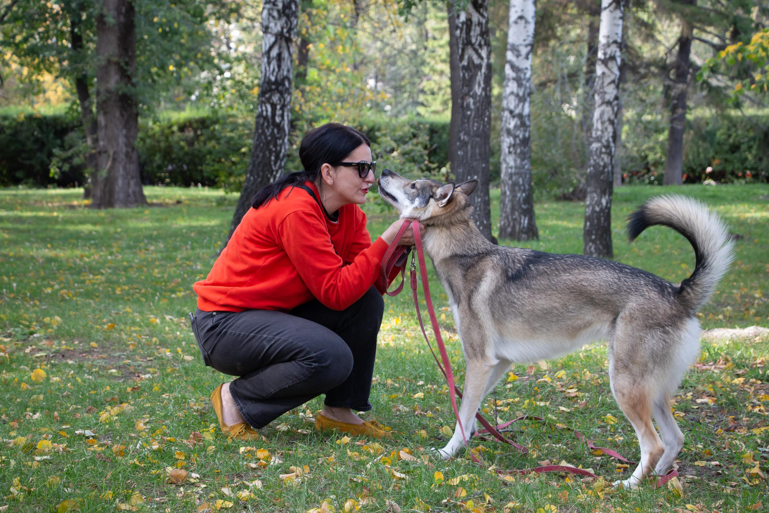 Фотопрогулка. Юлия и собака Сима. Фотограф в Екатеринбурге Пойгина Елена